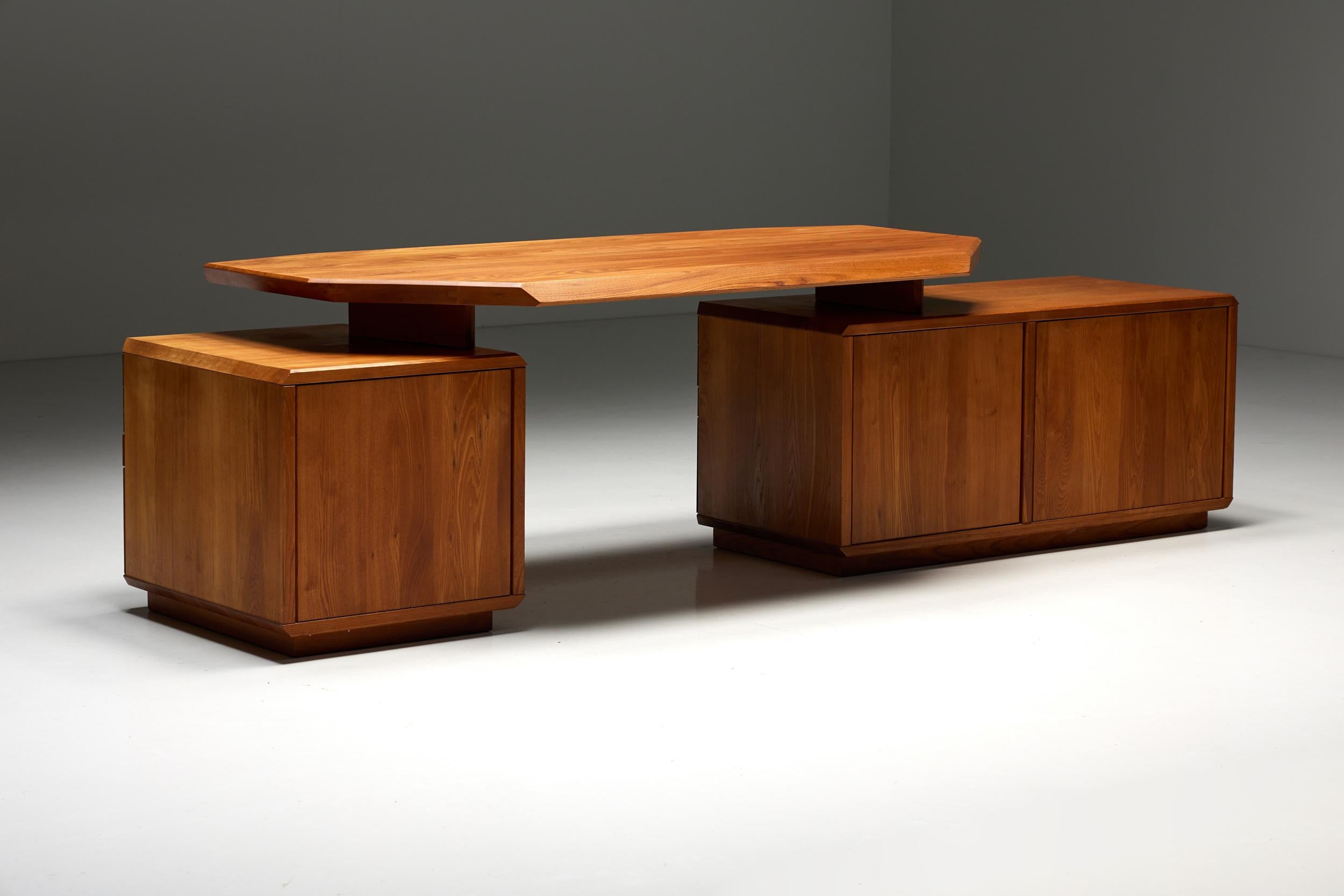 Pierre Chapo B40 Desk in Solid Elm, France, 1960s In Excellent Condition In Antwerp, BE