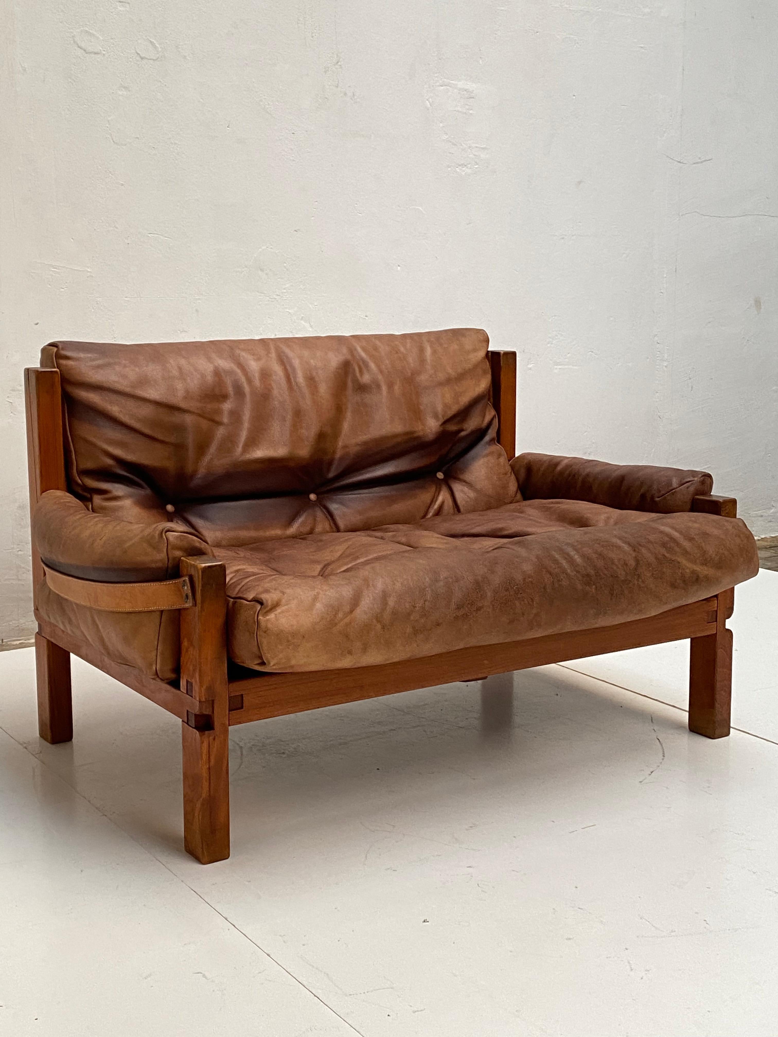 Français Banc S18y « Love Seat » de Pierre Chapo en bois d'orme et cuir d'origine, 1970 
