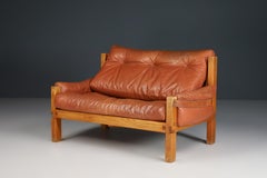 Pierre Chapo, Panca "Love Seat" S18Y in olmo e pelle patinata, Francia, anni '70