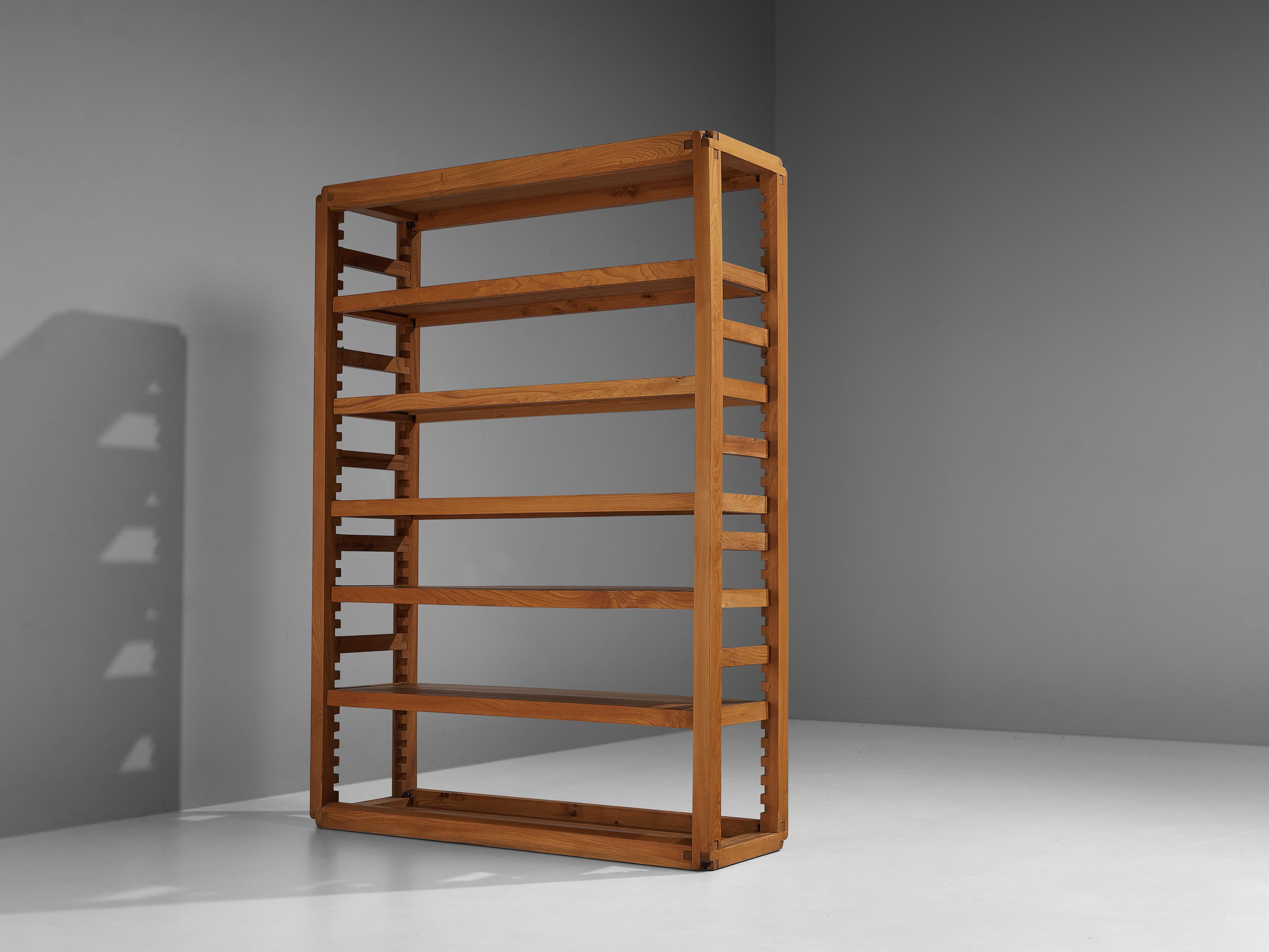 Pierre Chapo, bookcase, elm, France, 1960s

This versatile shelve is designed by Pierre Chapo. The shelving system was created in the 1960s. This robust and solid bookcase consists an open shelving that provides storage. Chapo's great eye for