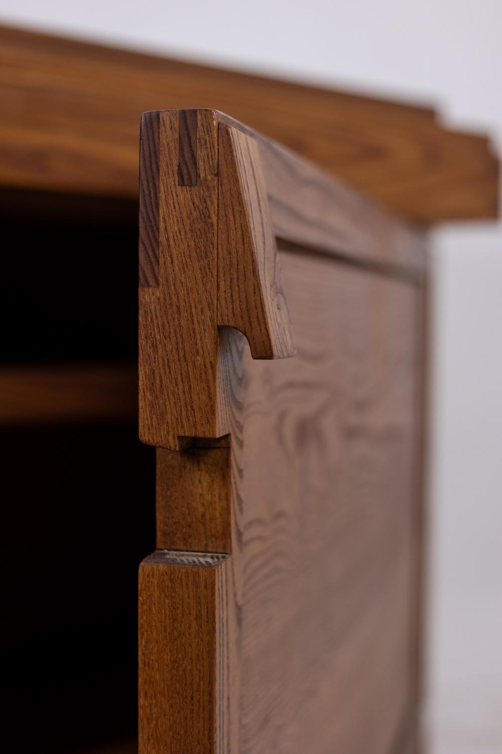 Pierre Chapo. Buffet model “R08” in blond elm, with 2 doors. Circa 1964 In Excellent Condition For Sale In Saint-Ouen, FR