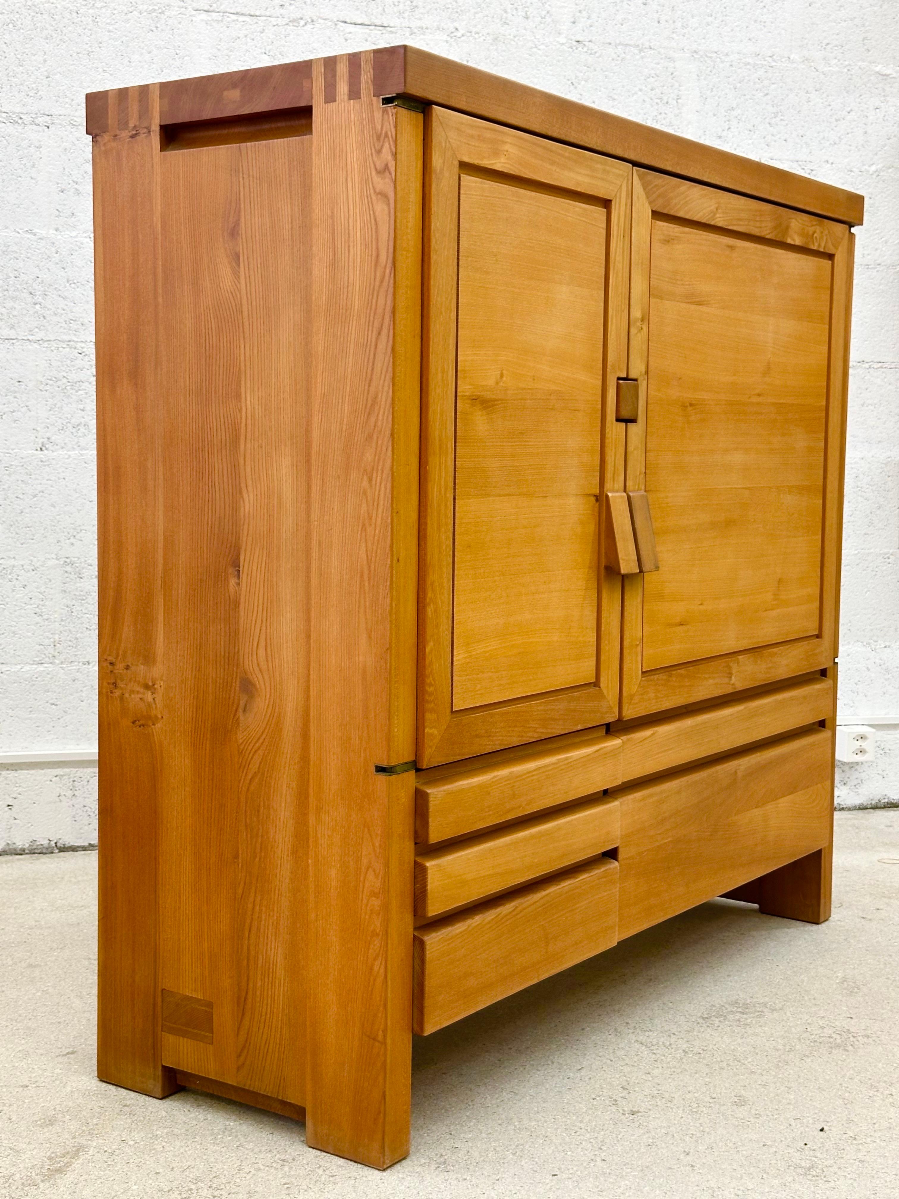 Pierre Chapo, Cabinet, Model R18A Solid Elm, France, circa 1960 For Sale 1