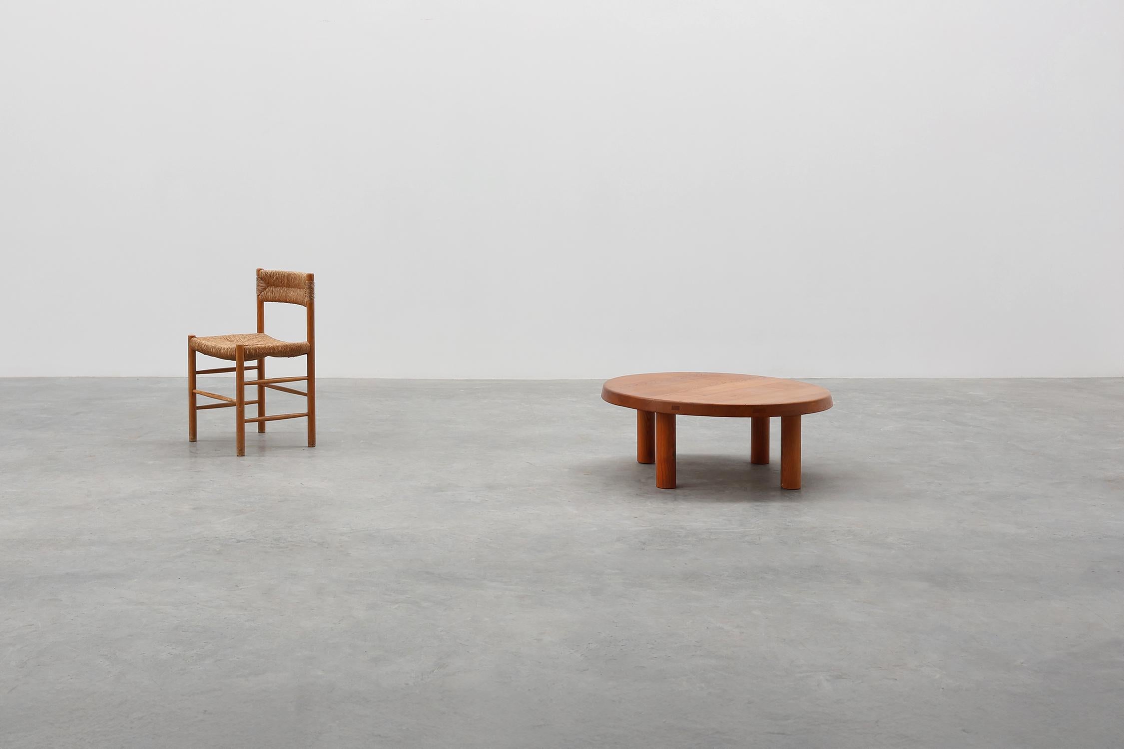 Français Pierre Chapo, Coffee Table Model T02M in Solid Elm, France 1976 en vente