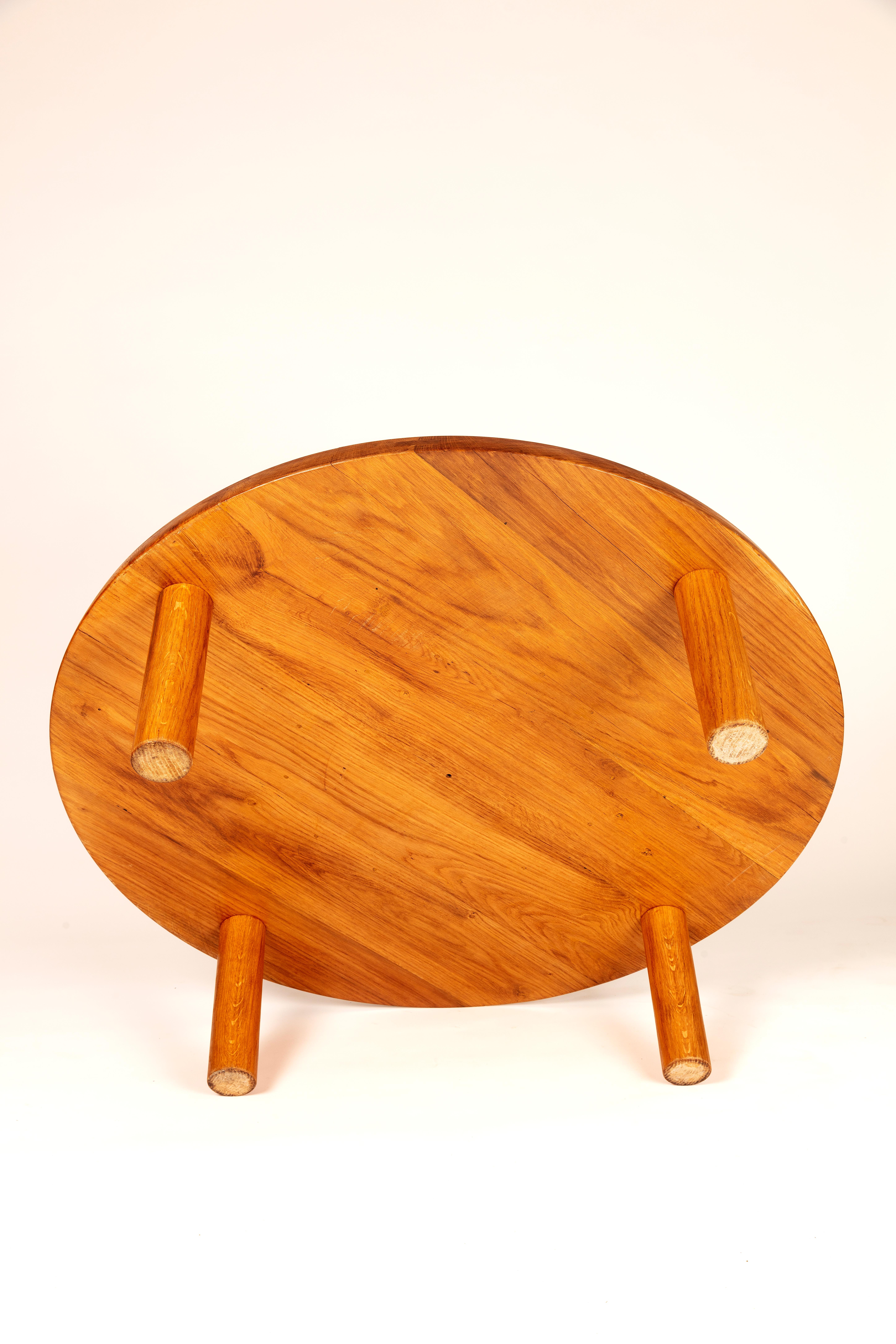 Table basse T02 L en chêne français Pierre Chapo 1965 en vente 3