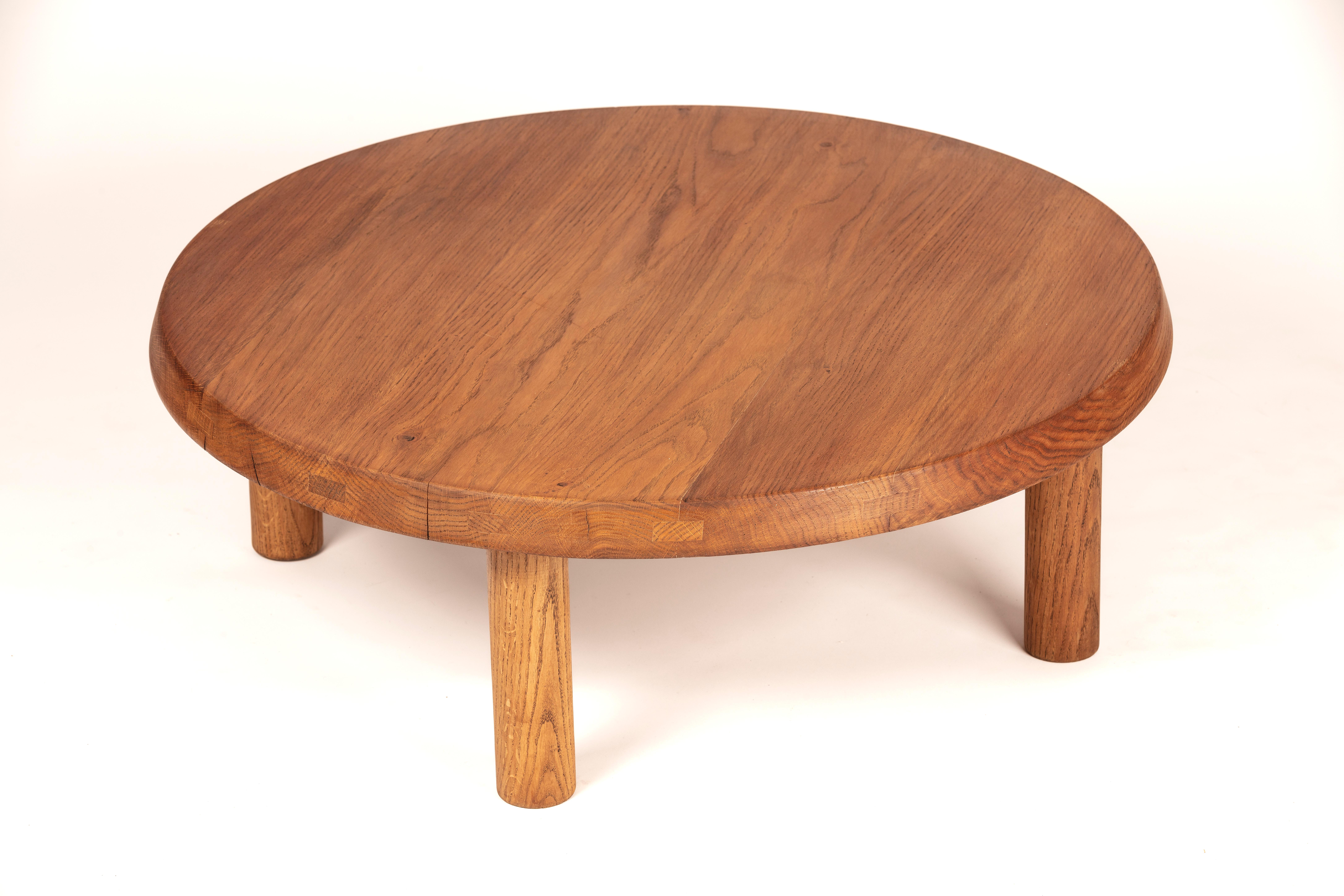 Mid-Century Modern Table basse T02 M en chêne français Pierre Chapo 1965 en vente