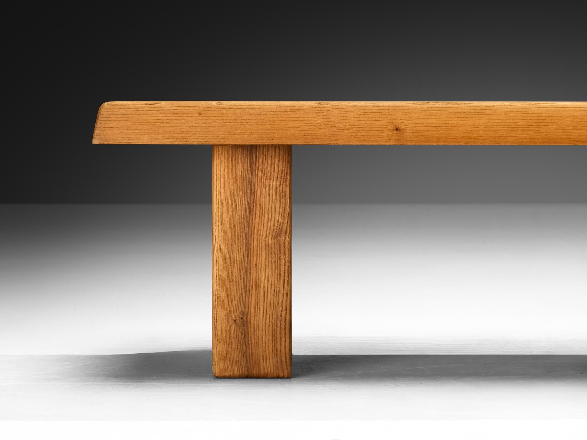 Pierre Chapo Coffee Table 'T08' in Elm In Good Condition For Sale In Waalwijk, NL