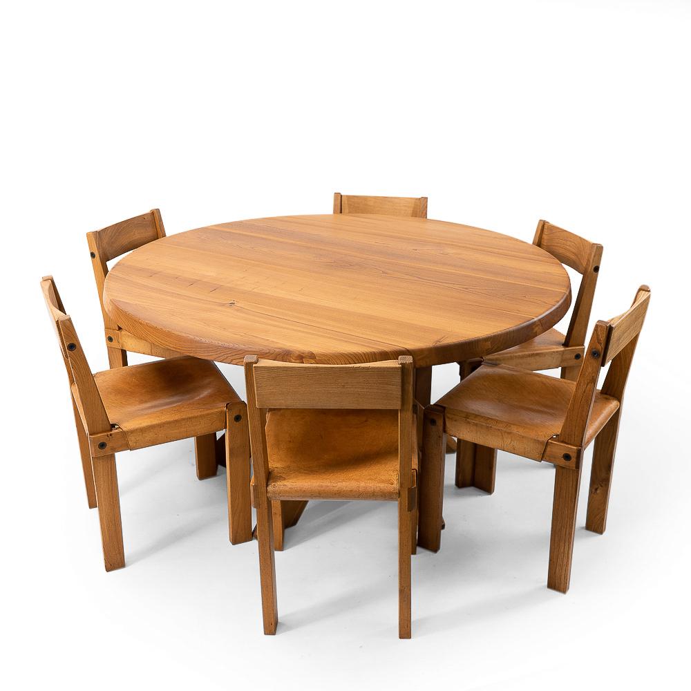 French design Classic: Pierre Chapo elm sfax dining set, T21 & S24, 1970s 

T21, five-legged sfax table by Pierre Chapo in combination with six S24 elmwood dining chairs.




 Dimensions:

Table
Diameter 140 cm
Height 73 cm

Chairs
Width 40