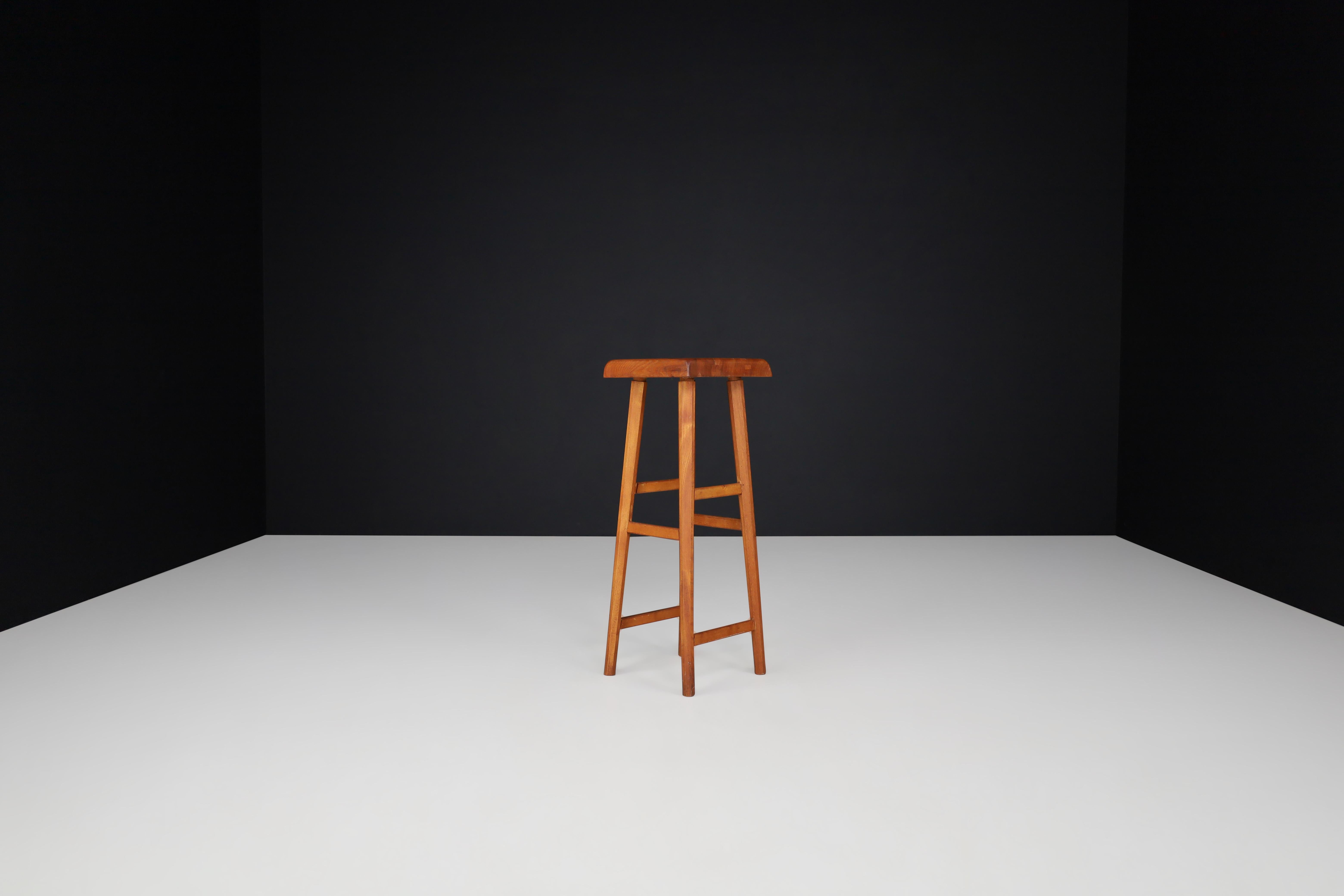 Pierre Chapo, Elm Bar Stool S-01-C. France, 1970

Bar tabouret - stool model S-01-C created by Pierre Chapo, France, 1970s. This stool is made out of solid elmwood with all original patina. In good original condition, with minor wear consistent