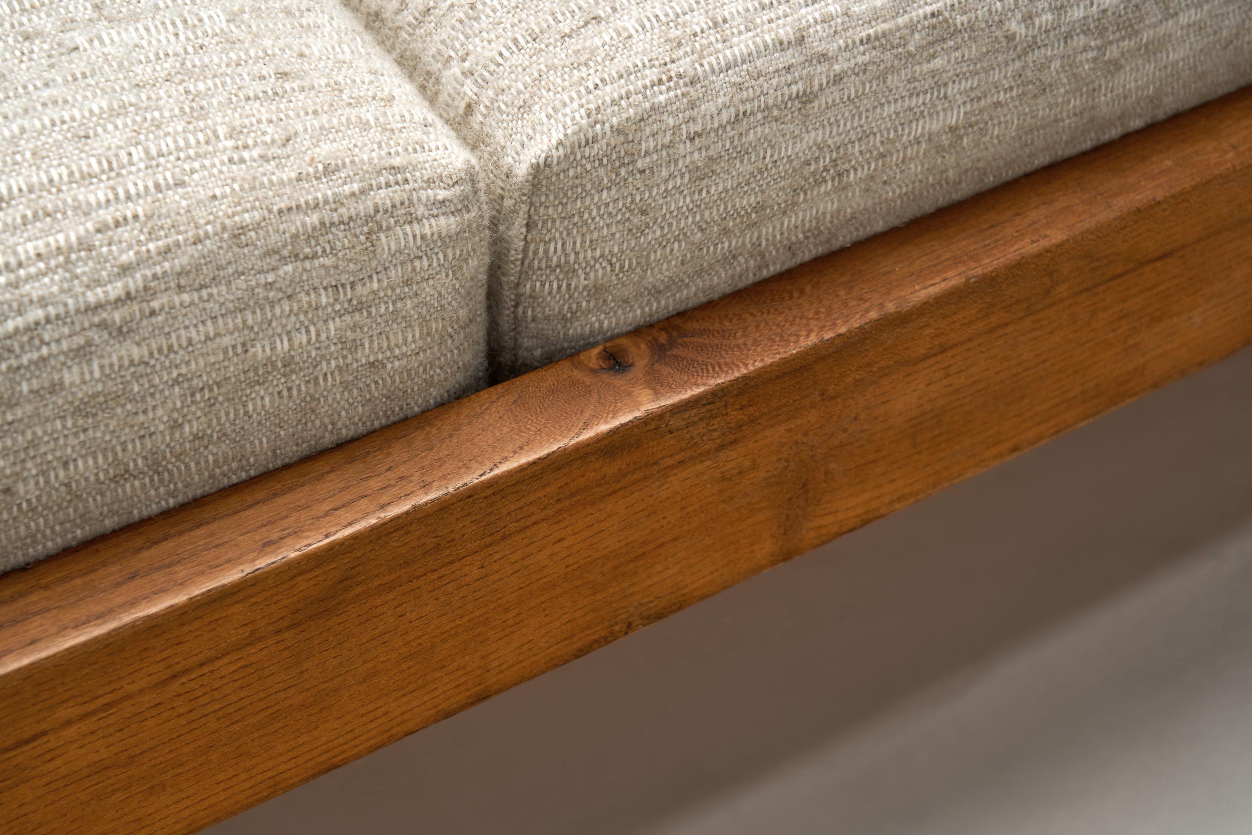 Pierre Chapo Elm “L09H” Daybed with Four Cushions, France 1960s For Sale 6