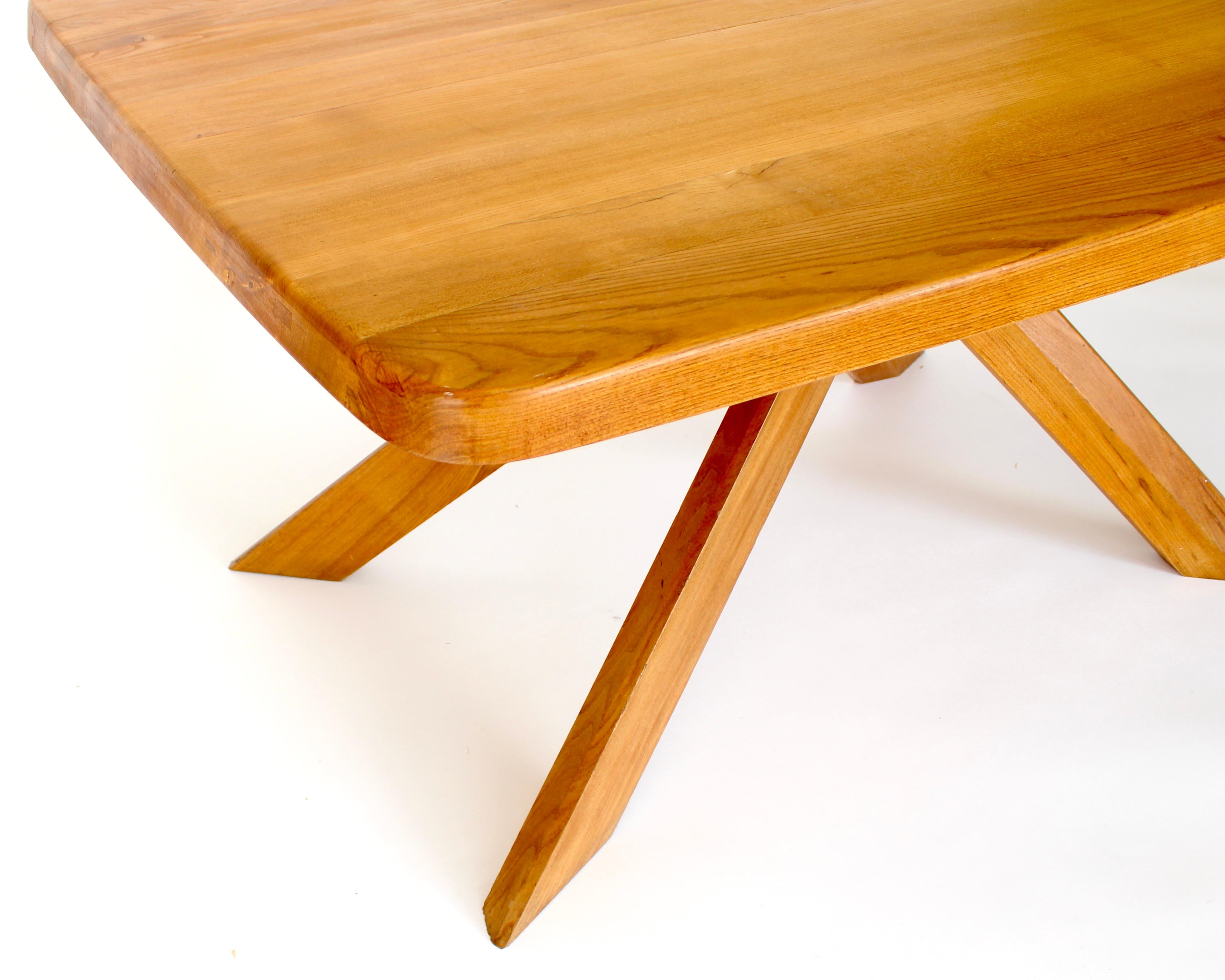 Table de salle à manger française Pierre Chapo Modèle T35B Orme, France, circa 1972 en vente 7