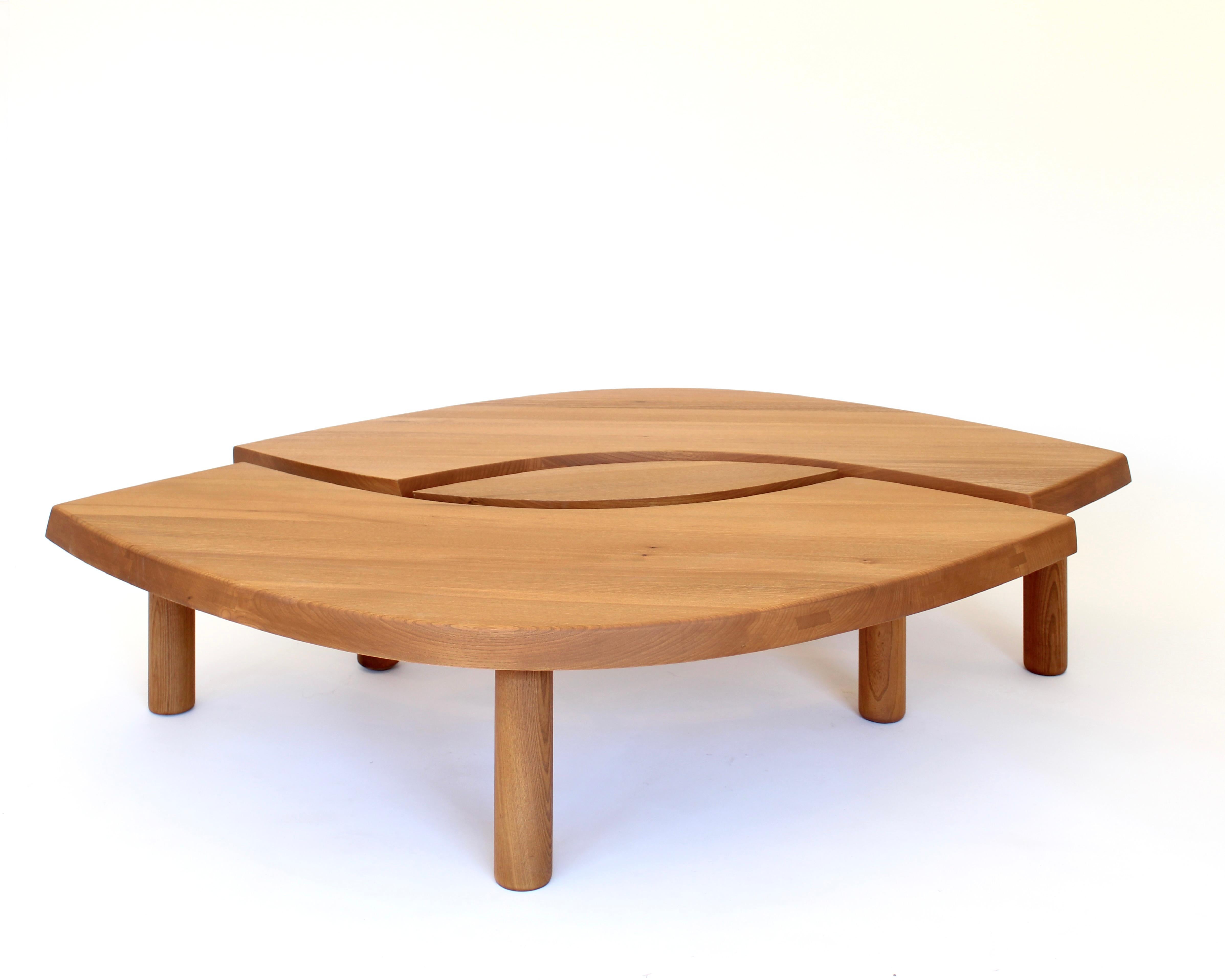 Pierre Chapo Französisch Ulme Wood Couchtisch Modell T22 C 1970 im Zustand „Gut“ im Angebot in Chicago, IL