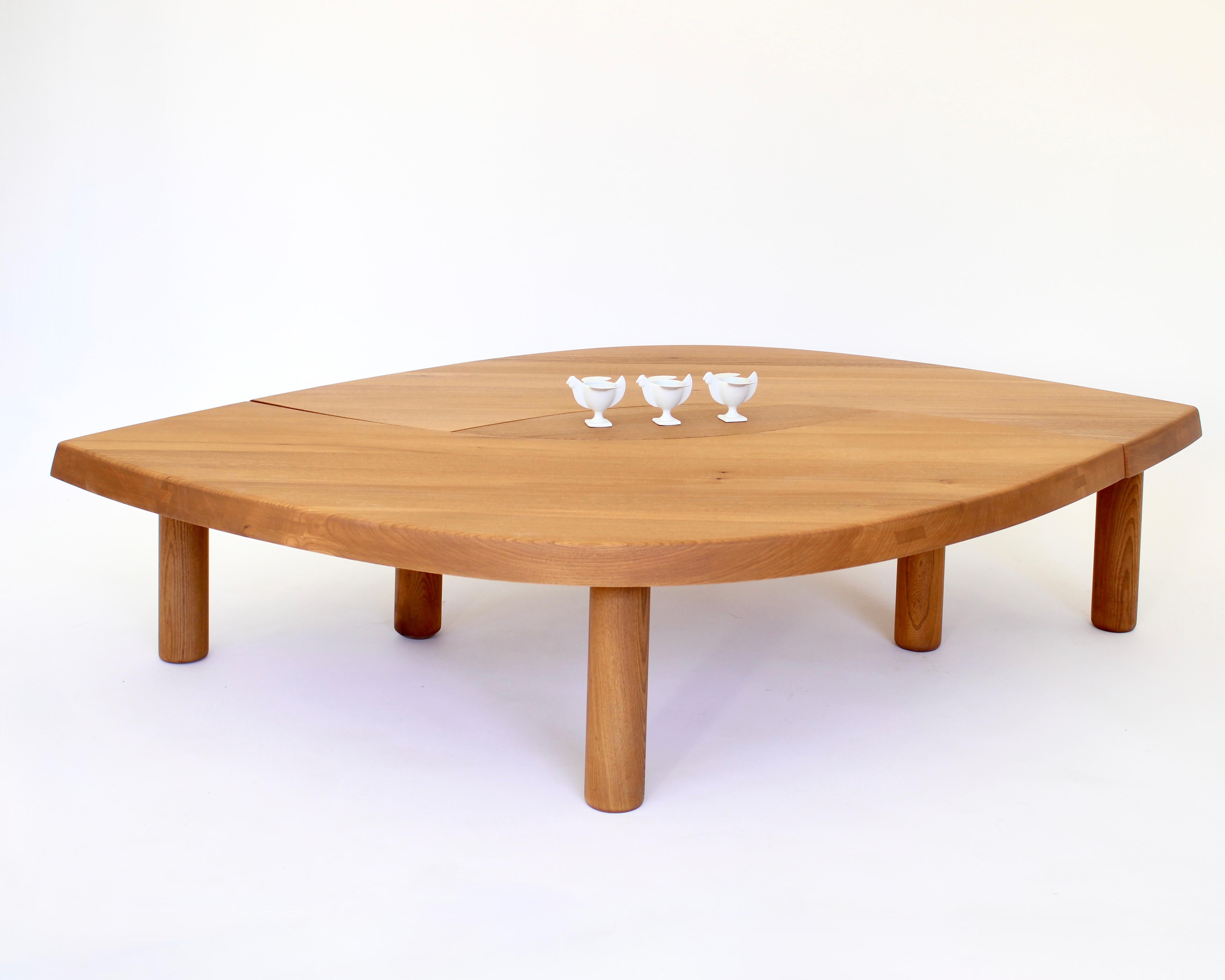 Pierre Chapo Französisch Ulme Wood Couchtisch Modell T22 C 1970 (Ulmenholz) im Angebot