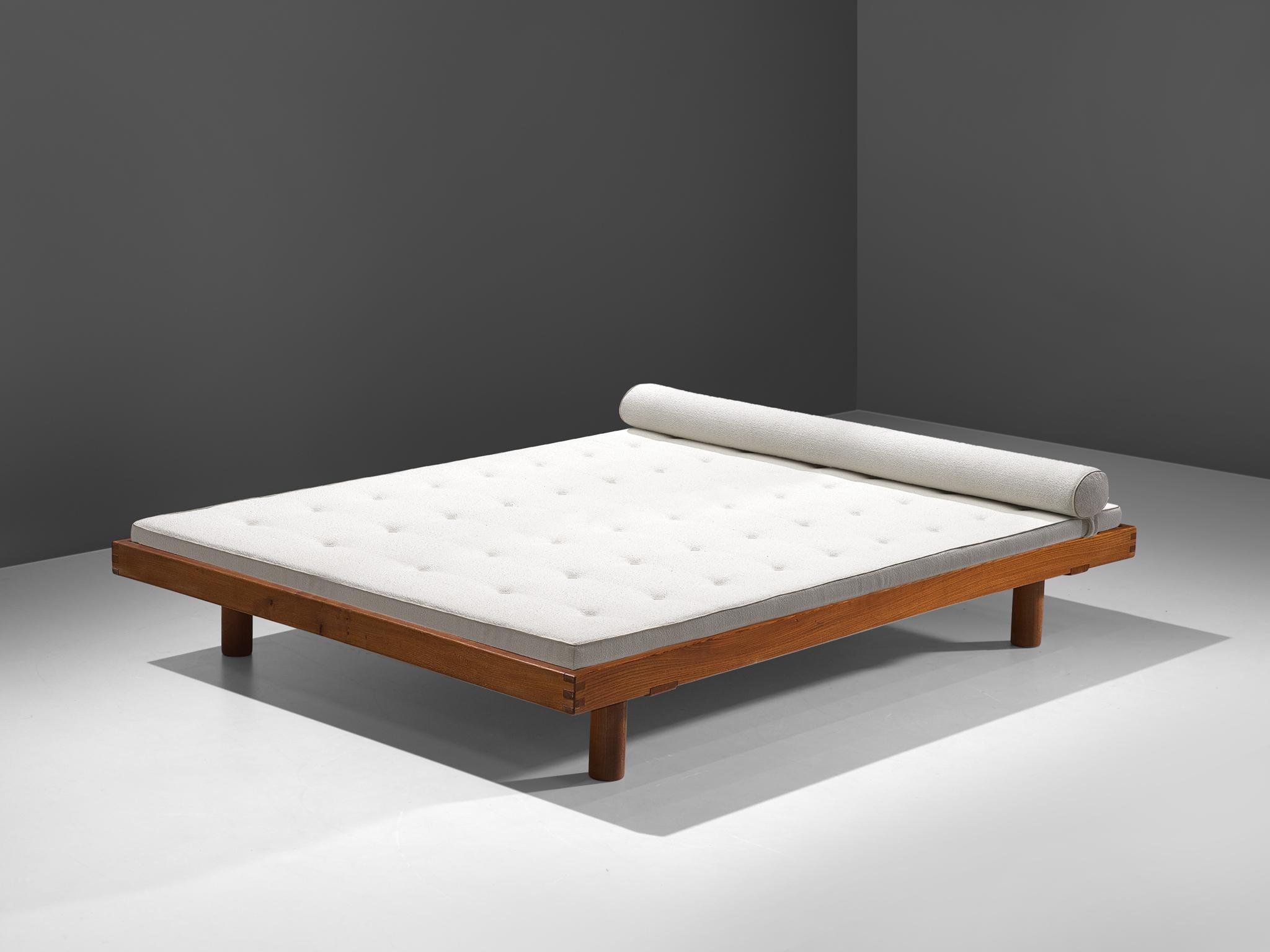 Pierre Chapo, “Godot” L01I daybed, elm and fabric, France, 1965

The L01 bed by Pierre Chapo is characterized for its taut, sober design with simple lines and the box joints at the corners of the frame. Chapo designed this daybed in 1959 for the