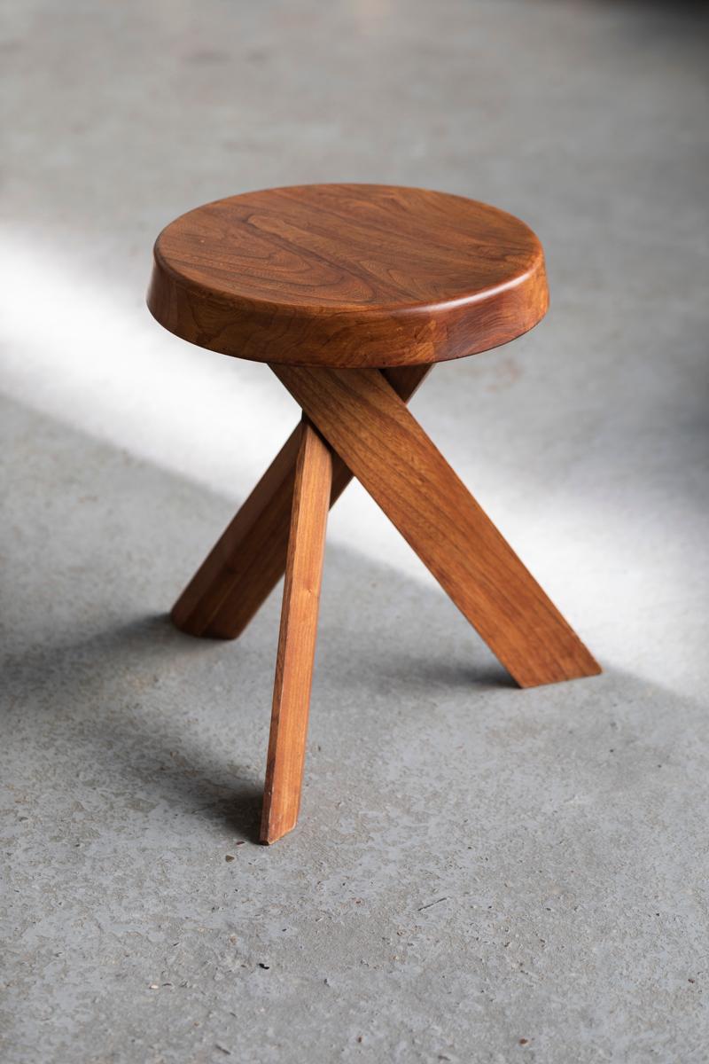 Minimalist Pierre Chapo Iconic Stool Model 'S31', Elm Wood, France, 1974