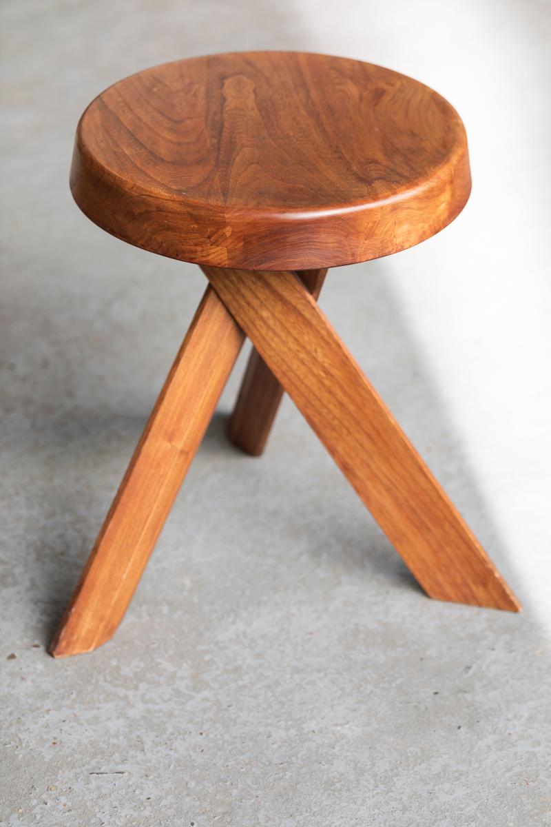 French Pierre Chapo Iconic Stool Model 'S31', Elm Wood, France, 1974