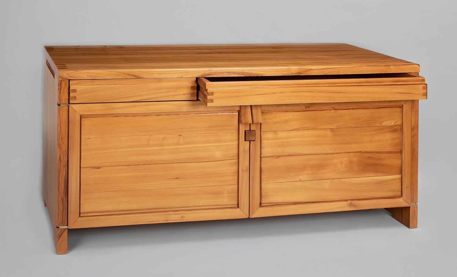 Pierre Chapo: Impeccably Crafted Elm Cabinet with Exposed Joints, France 1960's In Excellent Condition In New York, NY