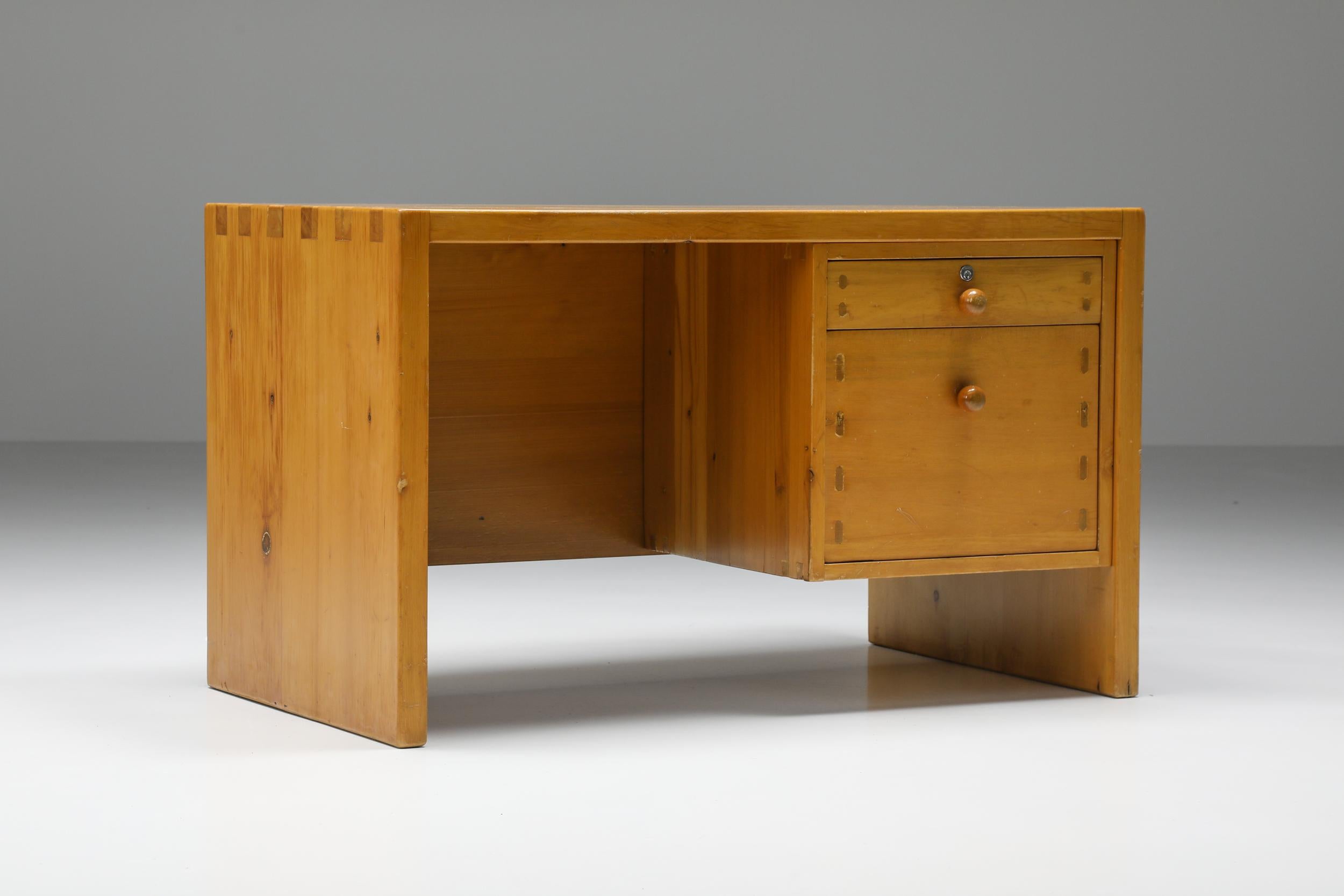  Pierre Chapo Insp. Office Desk with Drawers, French Craftsmanship, 1960's In Excellent Condition In Antwerp, BE