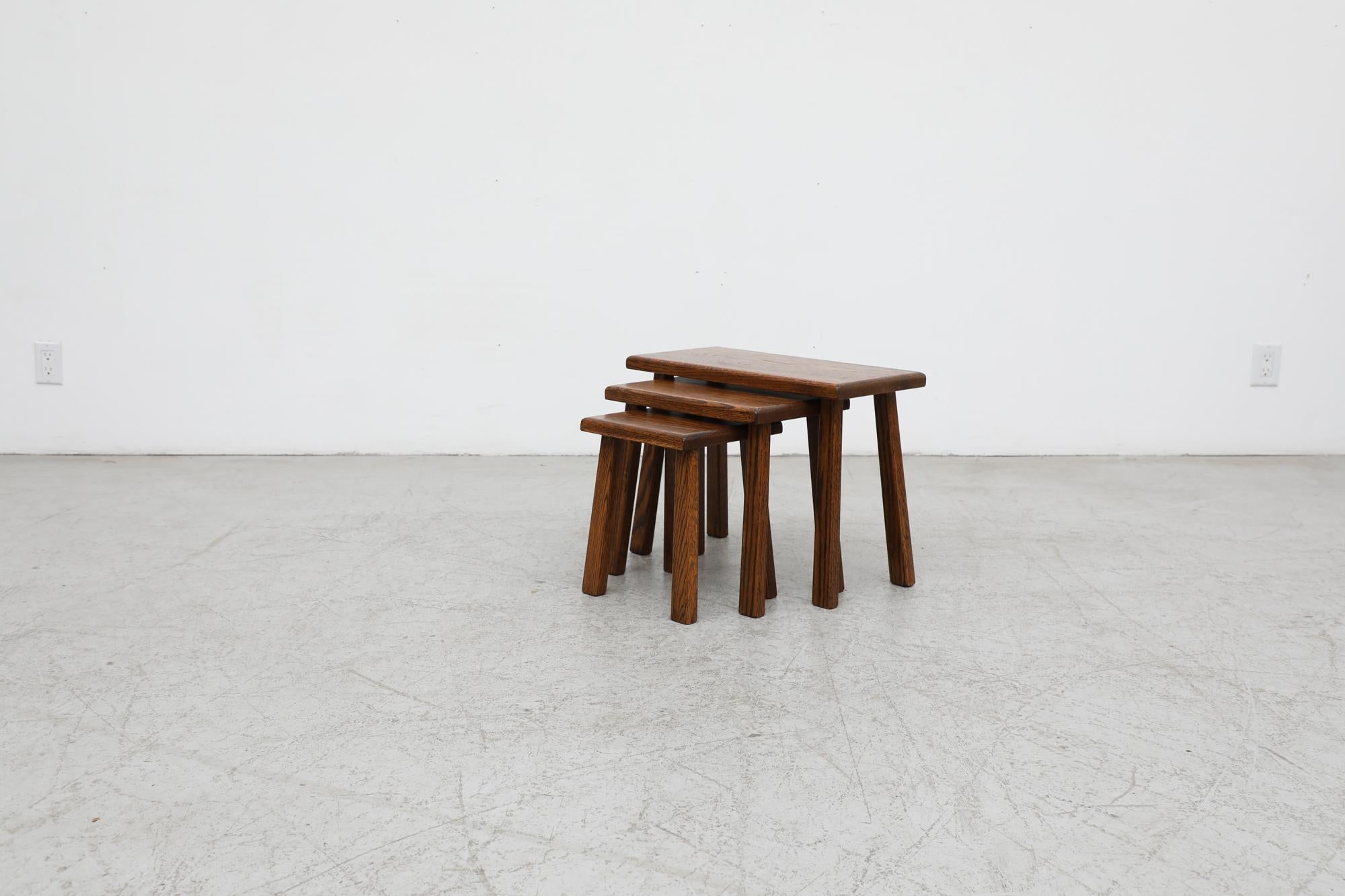 Pierre Chapo Inspired Brutalist Dark Oak Nesting Tables with Tiger Grain In Good Condition For Sale In Los Angeles, CA