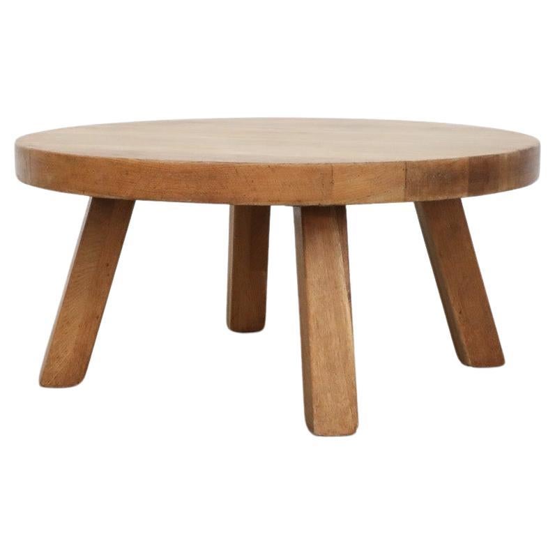 Table basse en chêne brutaliste inspirée par Pierre Chapo en vente