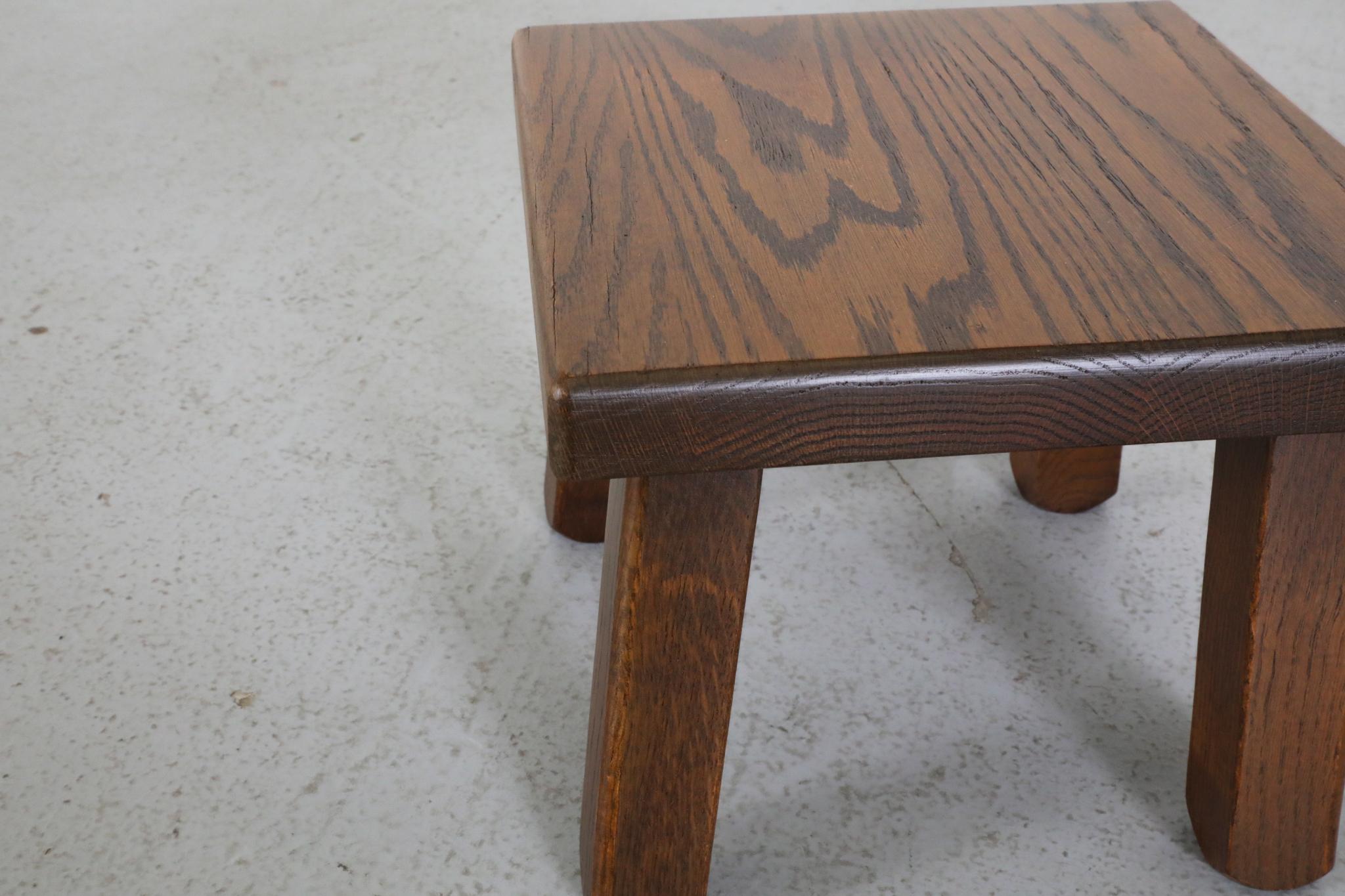 Table d'appoint ou tabouret brutaliste d'inspiration Pierre Chapo avec pieds épais en vente 3