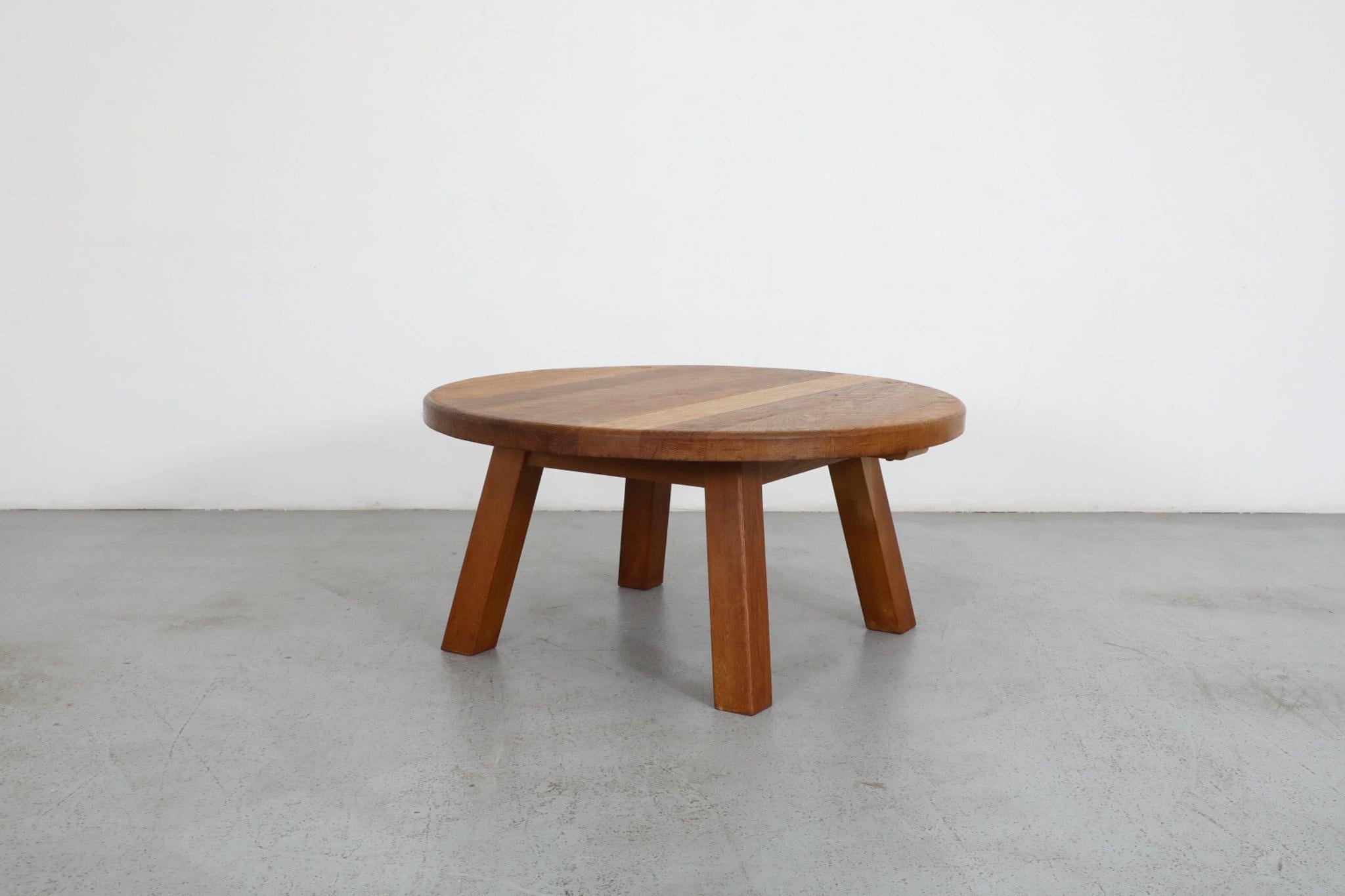 20ième siècle Table basse ronde en Oak Oak inspirée par Pierre Chapo avec un grain magnifique en vente