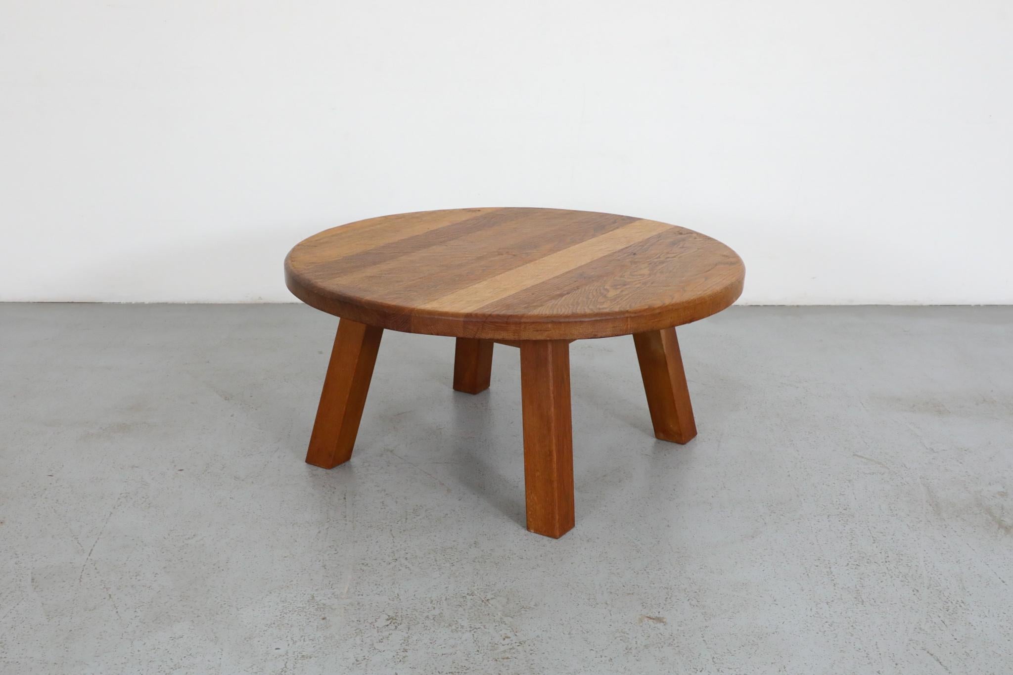 Chêne Table basse ronde en Oak Oak inspirée par Pierre Chapo avec un grain magnifique en vente