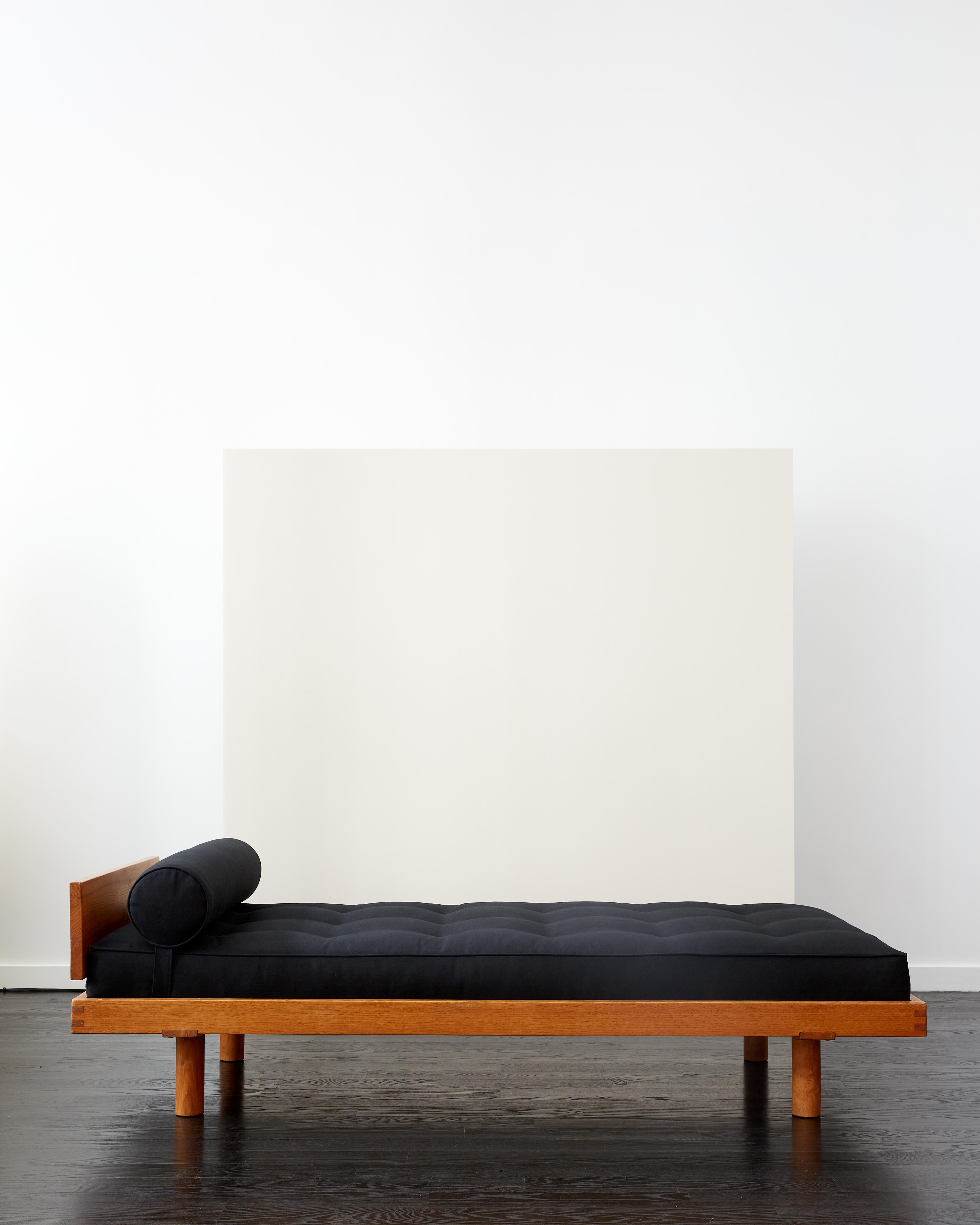 Pierre Chapo L01 Daybed 'Godot' con Cabecero Desmontable en Bueno estado para la venta en Brooklyn, NY