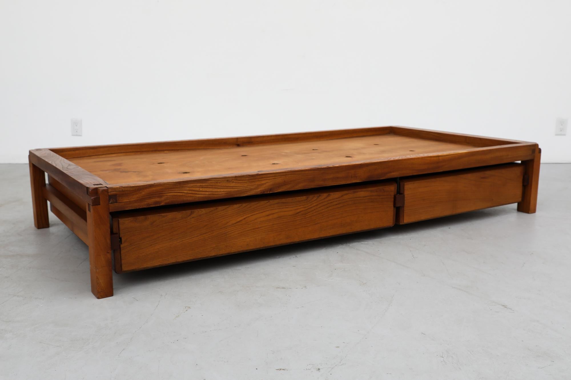 Pierre Chapo 'L03' Daybed in Elm with Storage & Newly Made Mattress, 1960s For Sale 5