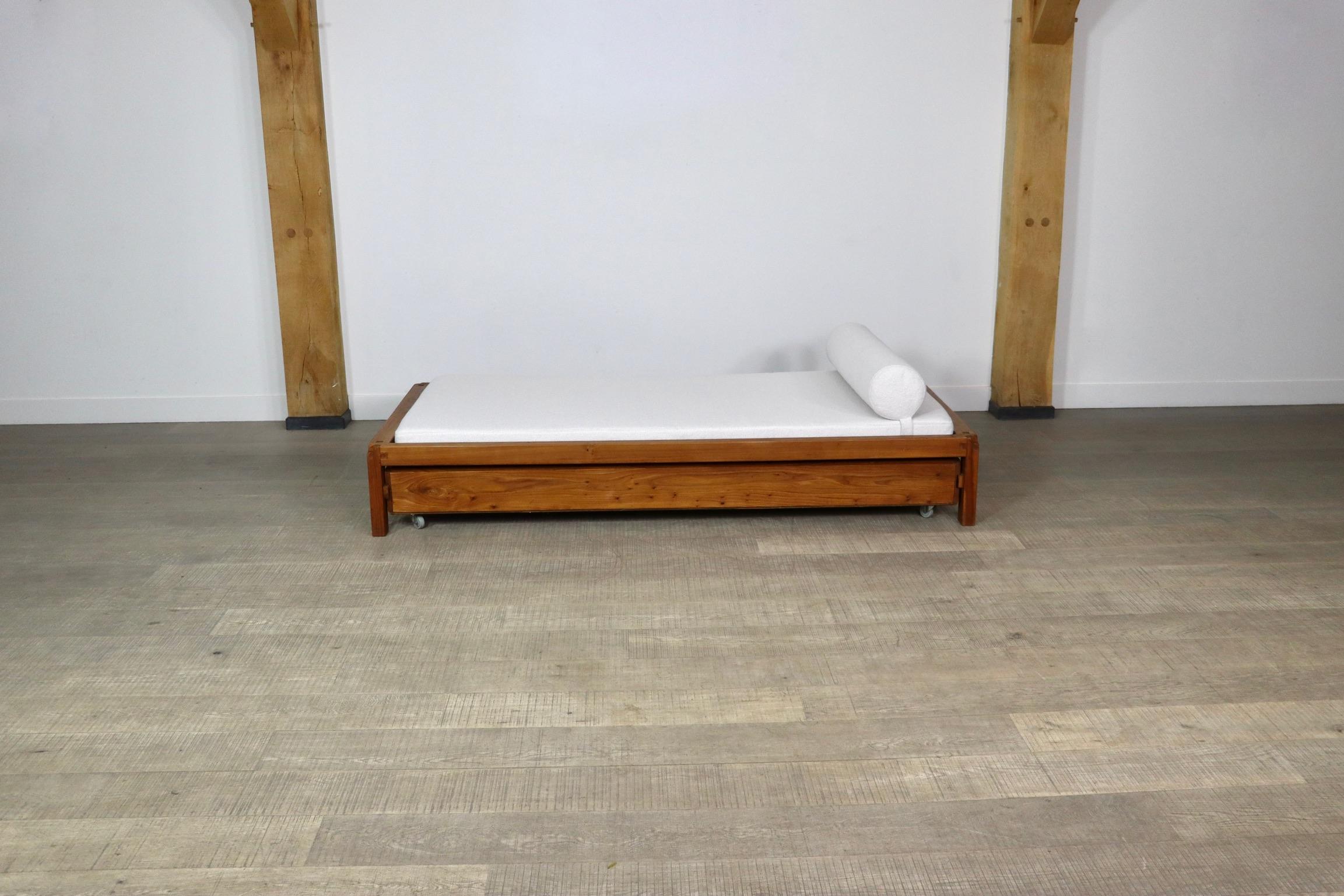 Pierre Chapo L03 Daybed In Solid Elm, France 1960s 8