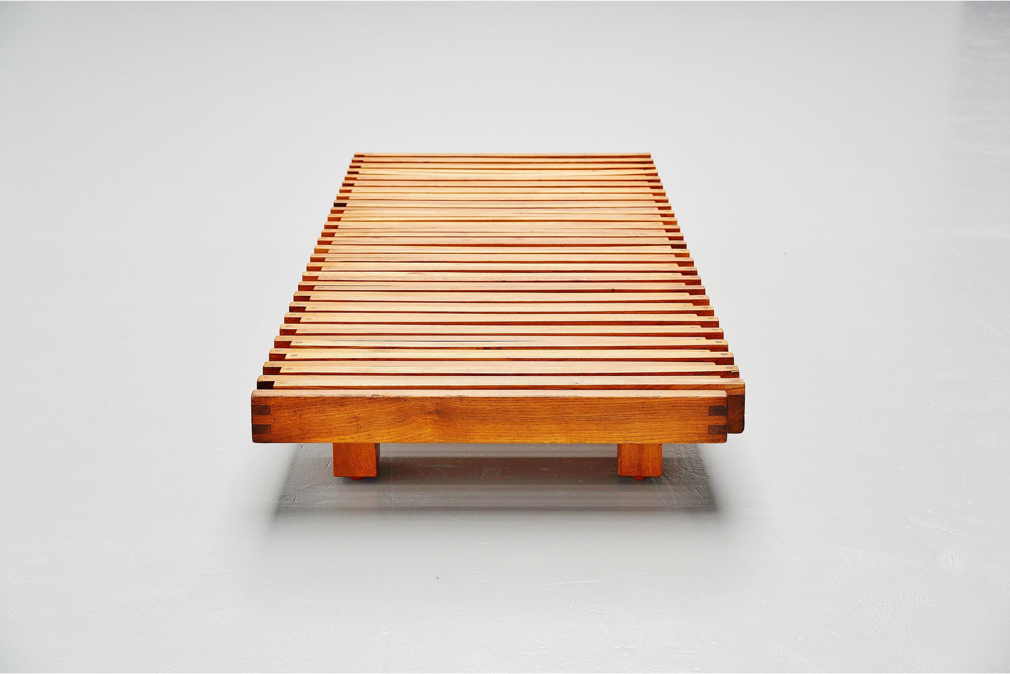 Mid-Century Modern Pierre Chapo L07 Daybed in Solid Elm, France, 1963