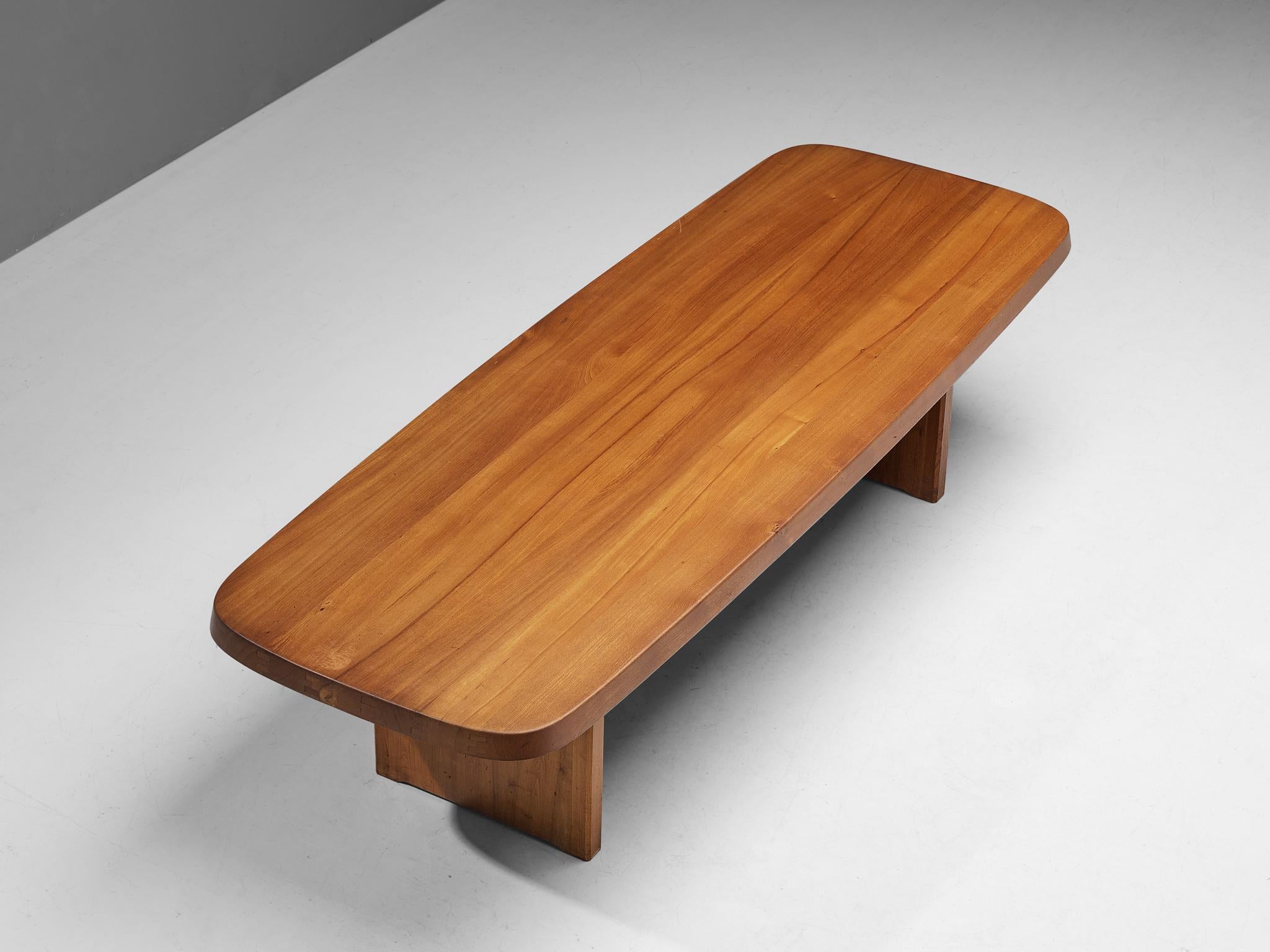 Pierre Chapo, large dining table, moedel T20B, elm, France, 1960s

The rectangular tabletop of the T20B with sloping edges, rests on a two-legged base. Strong and simplified design which clearly emphazises the expression of the grain and the