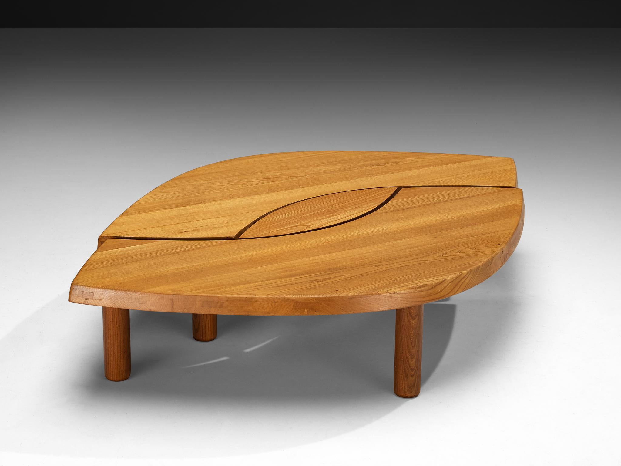 Pierre Chapo Grande table basse 'T22C' 'L'Oeil' en orme massif en vente 3