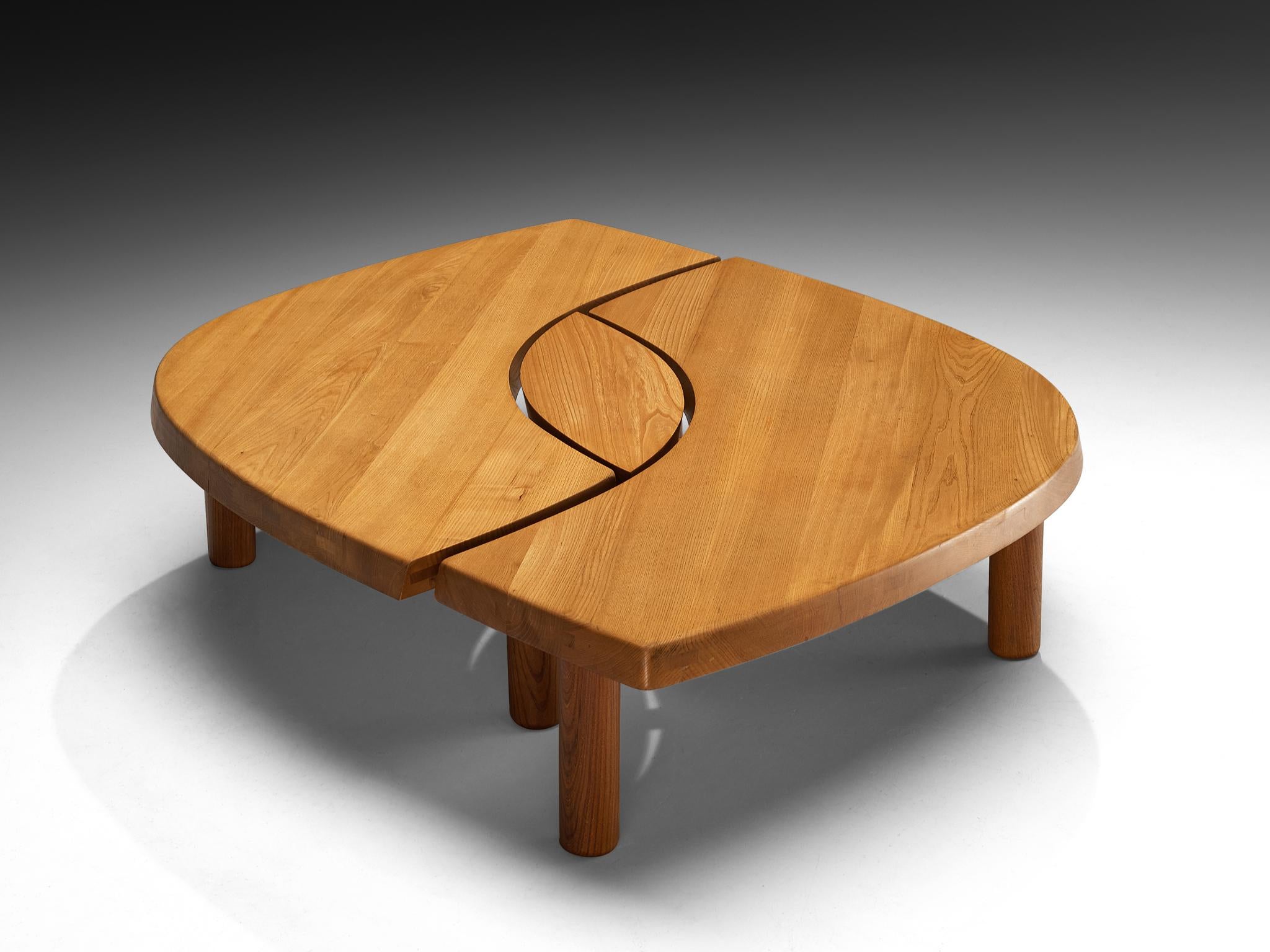Français Pierre Chapo Grande table basse 'T22C' 'L'Oeil' en orme massif en vente