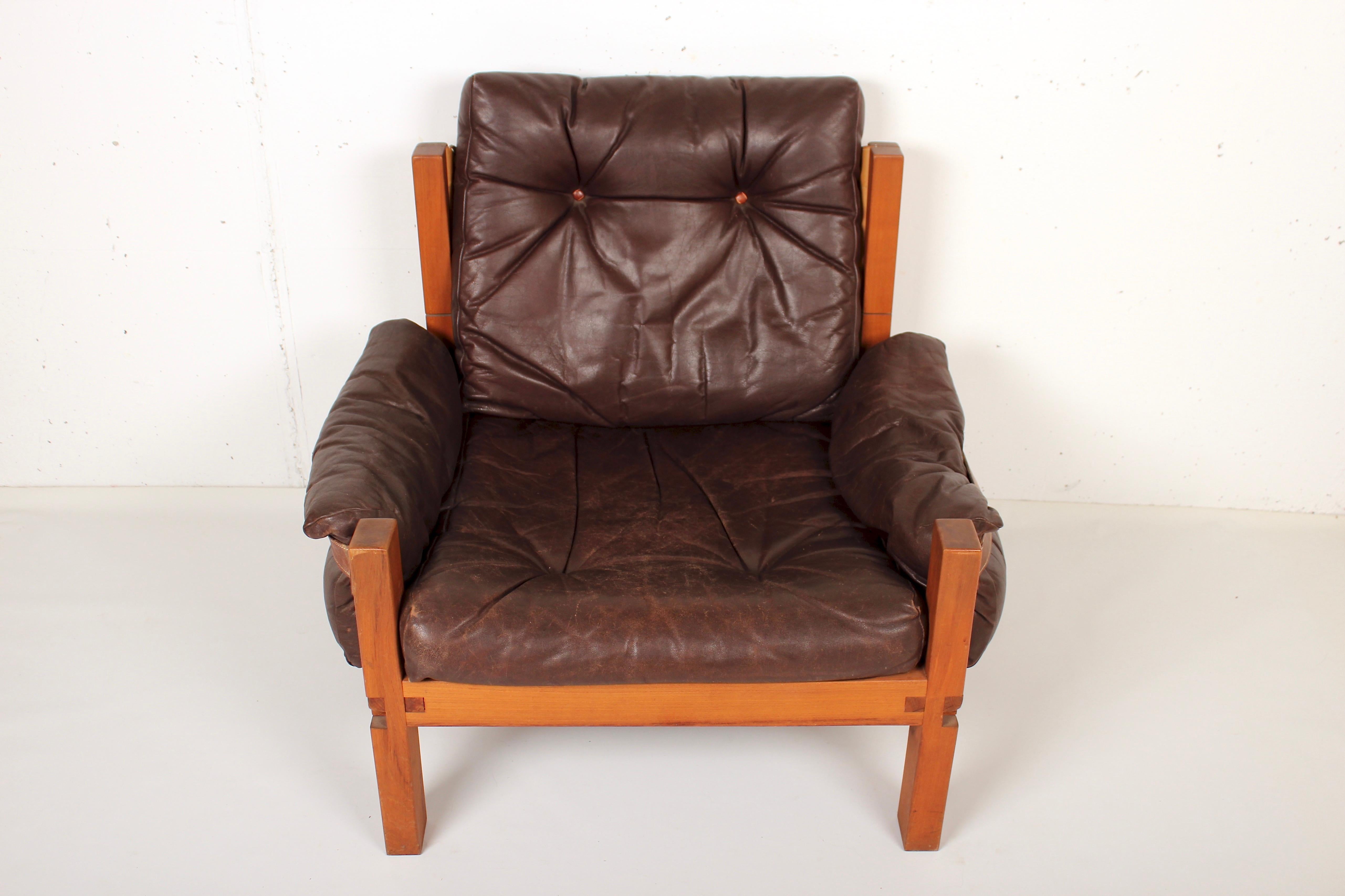 Pierre Chapo Leather armchair S15, France, 1966 10