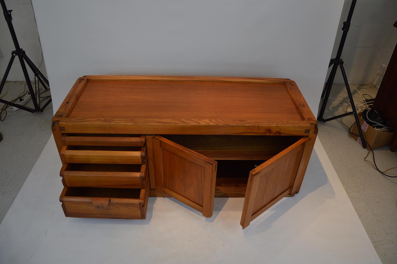 Pierre Chapo Low Sideboard Model BEB in Massive Elm, circa 1970 In Good Condition For Sale In Saint Ouen, Île-de-France