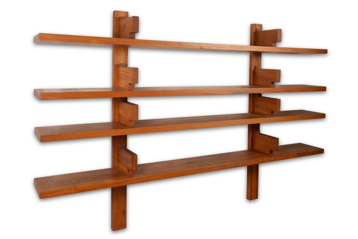 French Pierre Chapo. Model “B17C” bookcase in elm. 1970s. For Sale