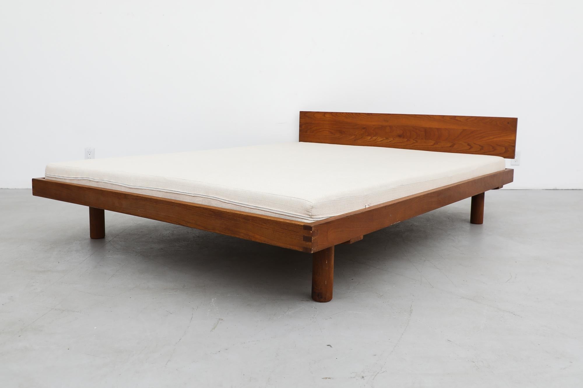 Pierre Chapo Model 'Godot/L01' Double Bed with Headboard in Elm, 1960s For Sale 3