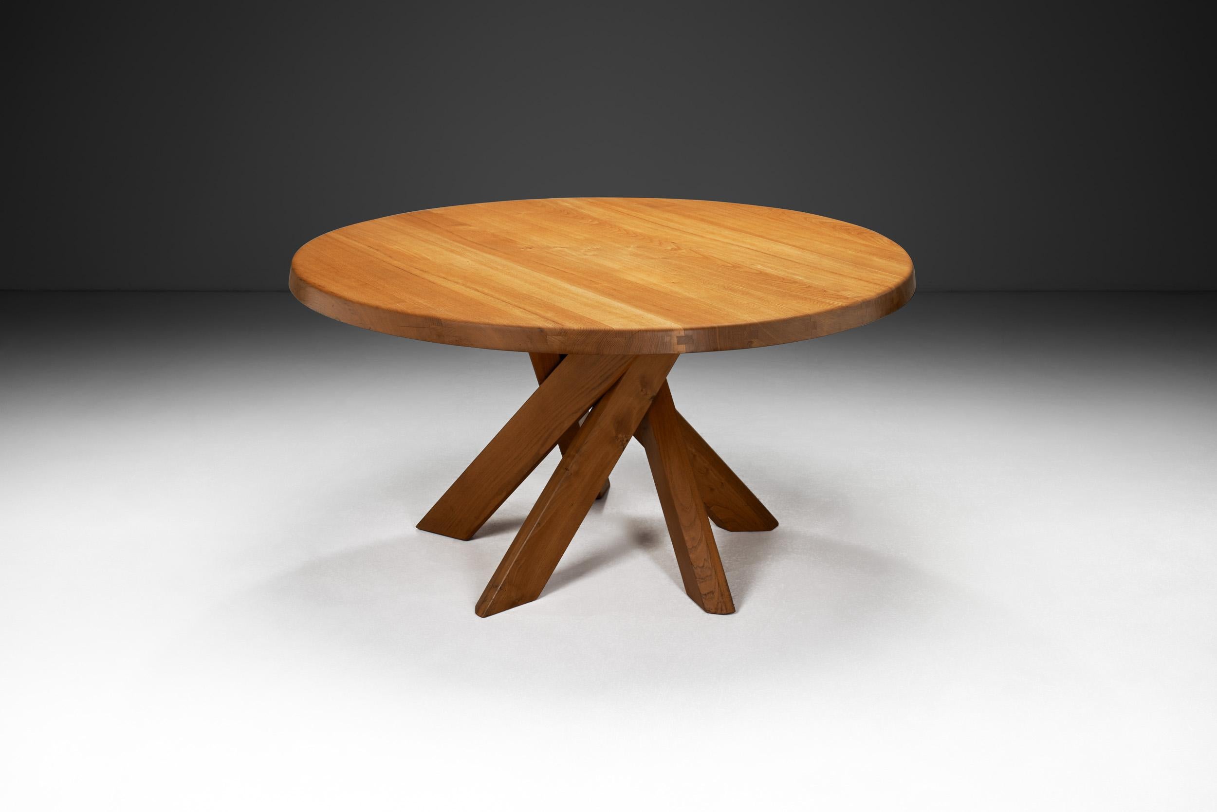 Pierre Chapo's work and craftsmanship is celebrated for his precision, architectural skill, and natural aesthetic. Chapo’s creations are deeply rooted in his profound understanding of wood as a material, showcasing a perfect balance between form and