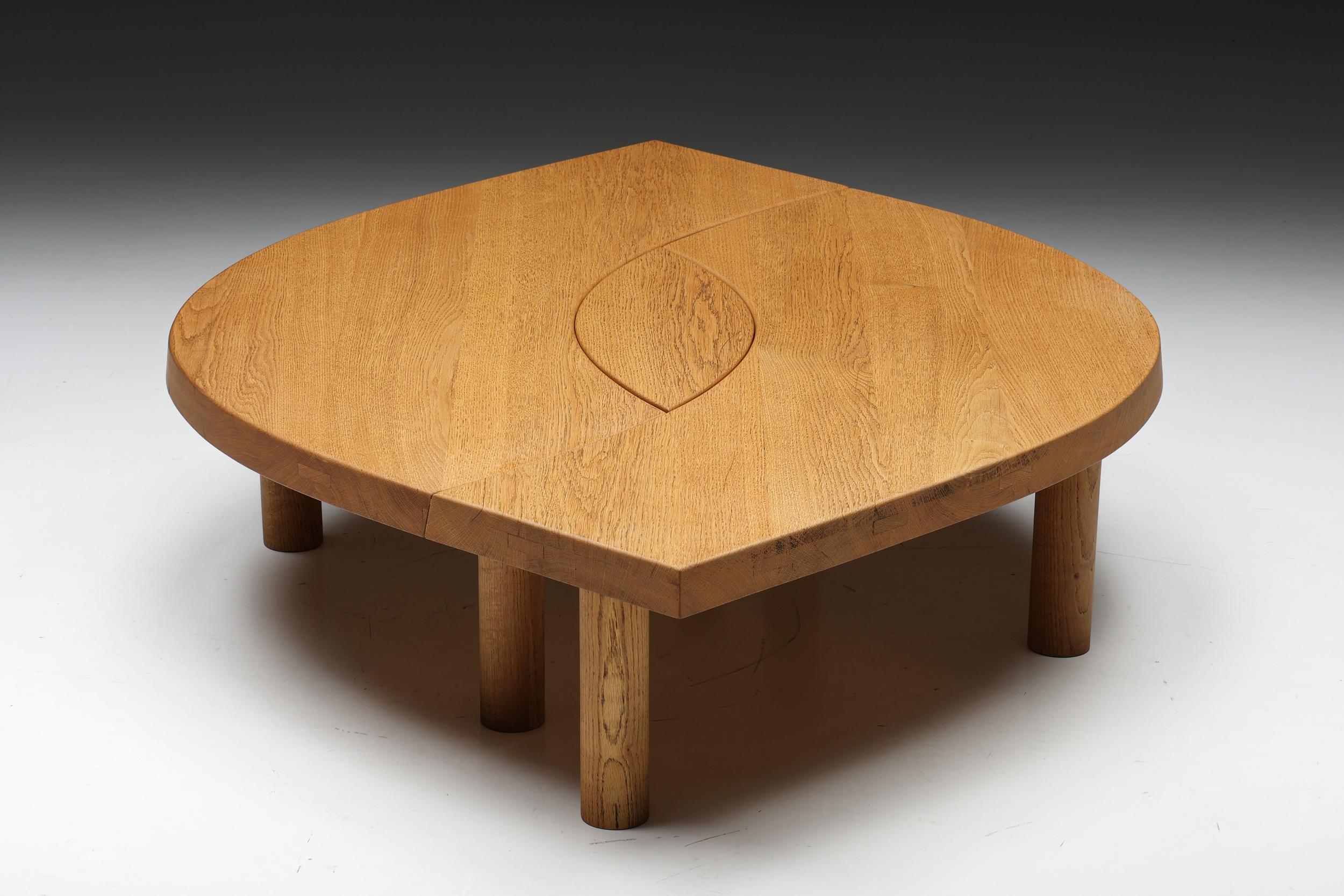 Pierre Chapo Oak Coffee Table T22C L'oeil, Craftsmanship, France, 1972 In Excellent Condition For Sale In Antwerp, BE