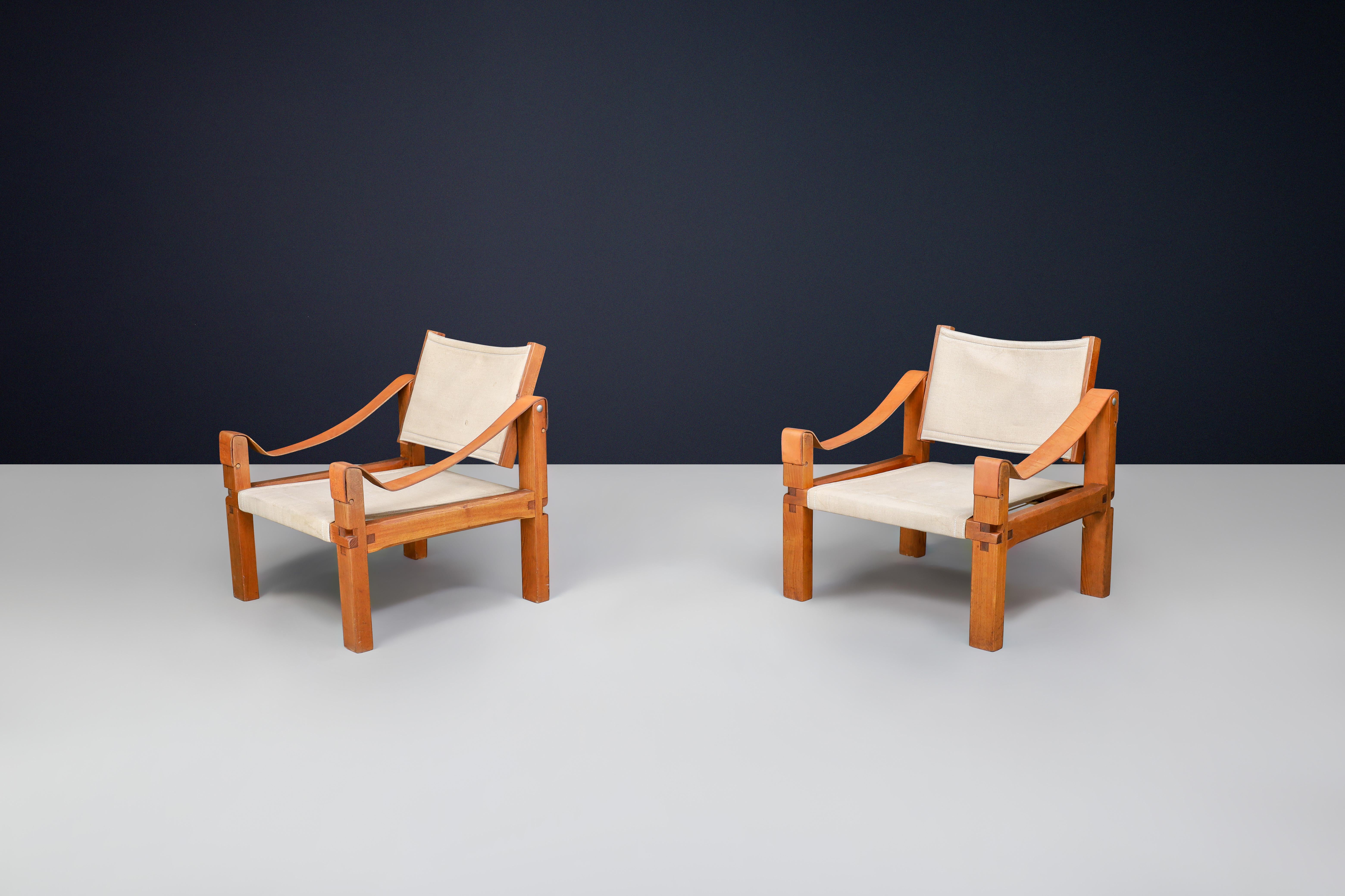 Pierre Chapo, paire de fauteuils modèle S10 en cuir d'orme et toile, France, années 1960 Bon état - En vente à Almelo, NL
