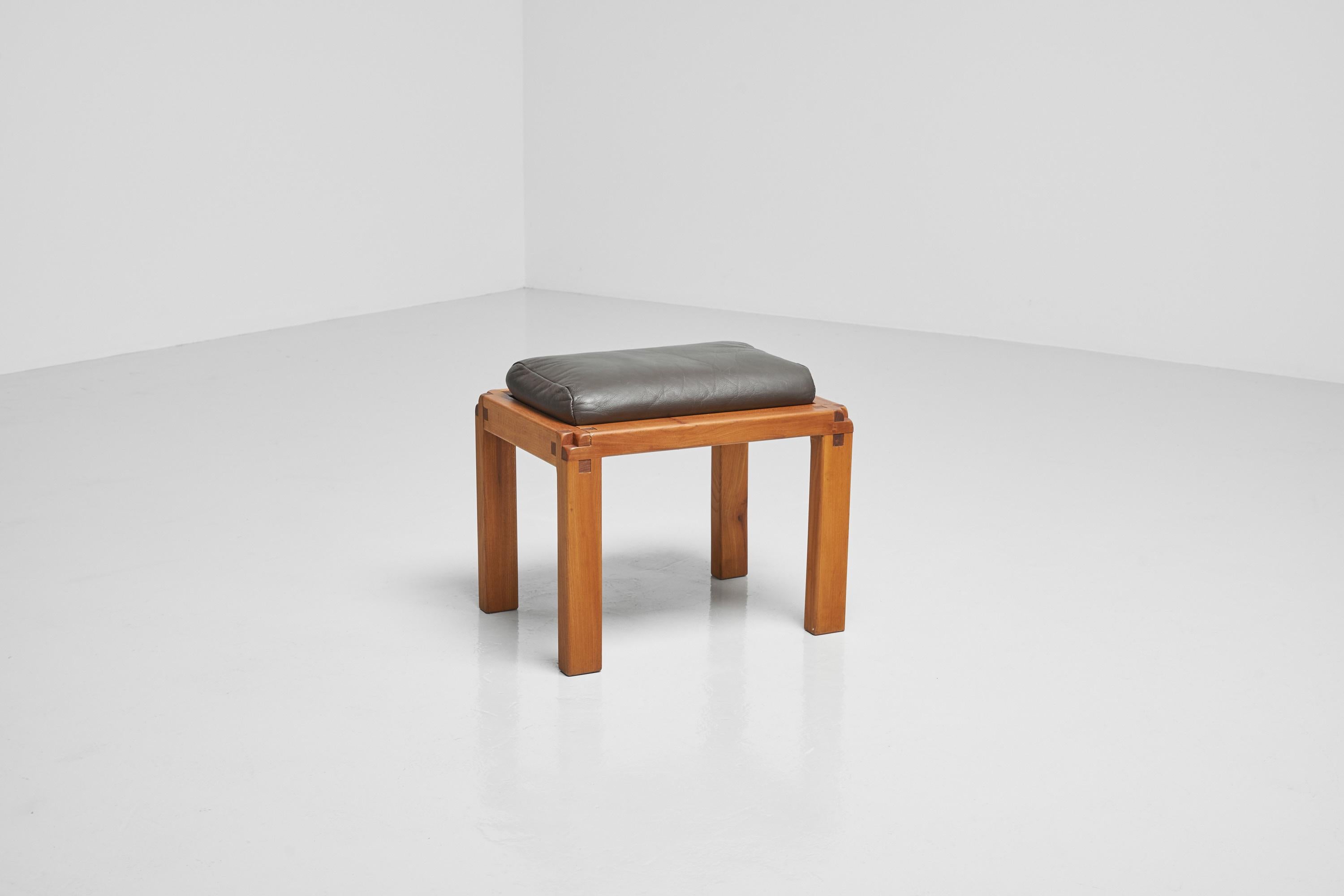 Pierre Chapo R05 Dressing Table with Stool, France, 1960 4