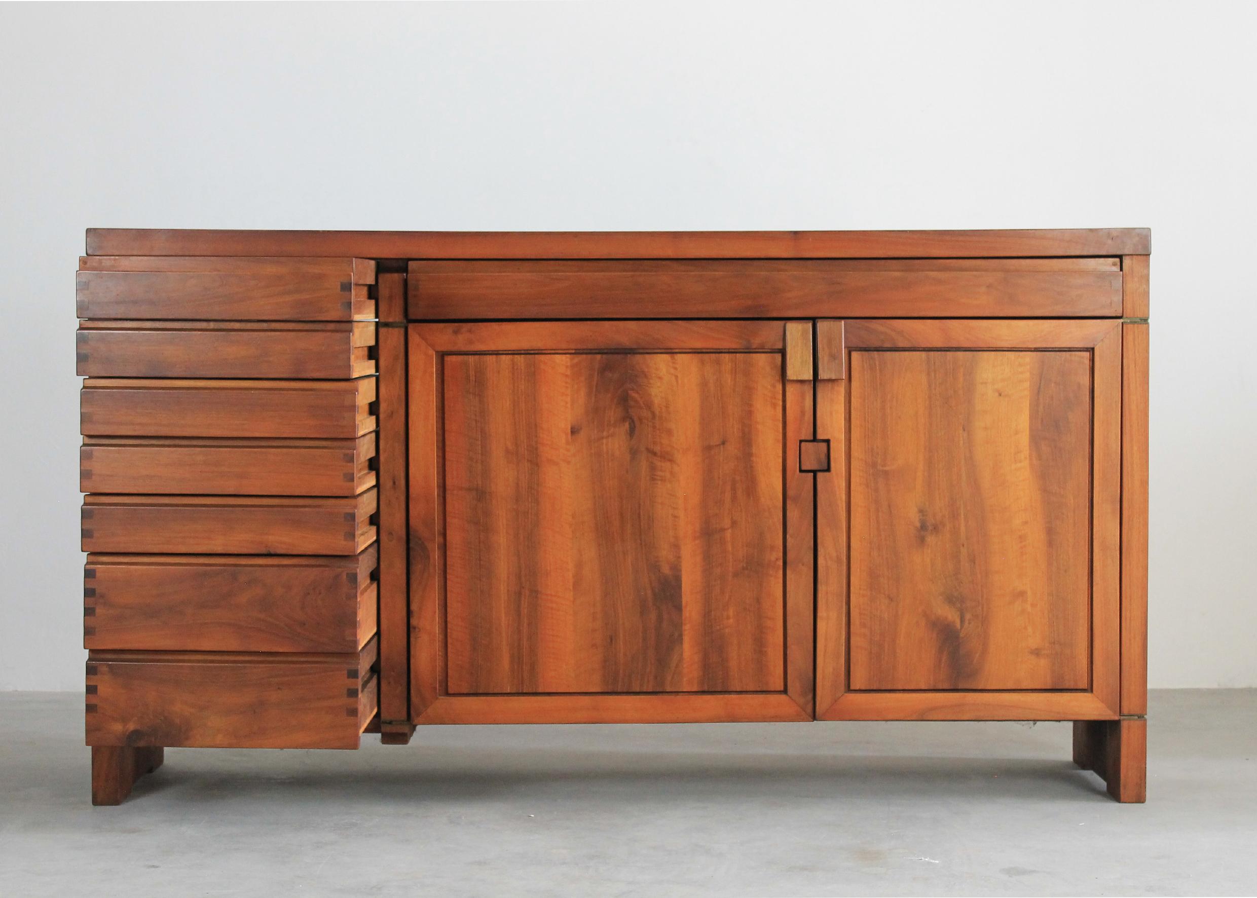 Pierre Chapo R13 High Sideboard in Elm Wood by French Manufacture 1960s In Good Condition In Montecatini Terme, IT