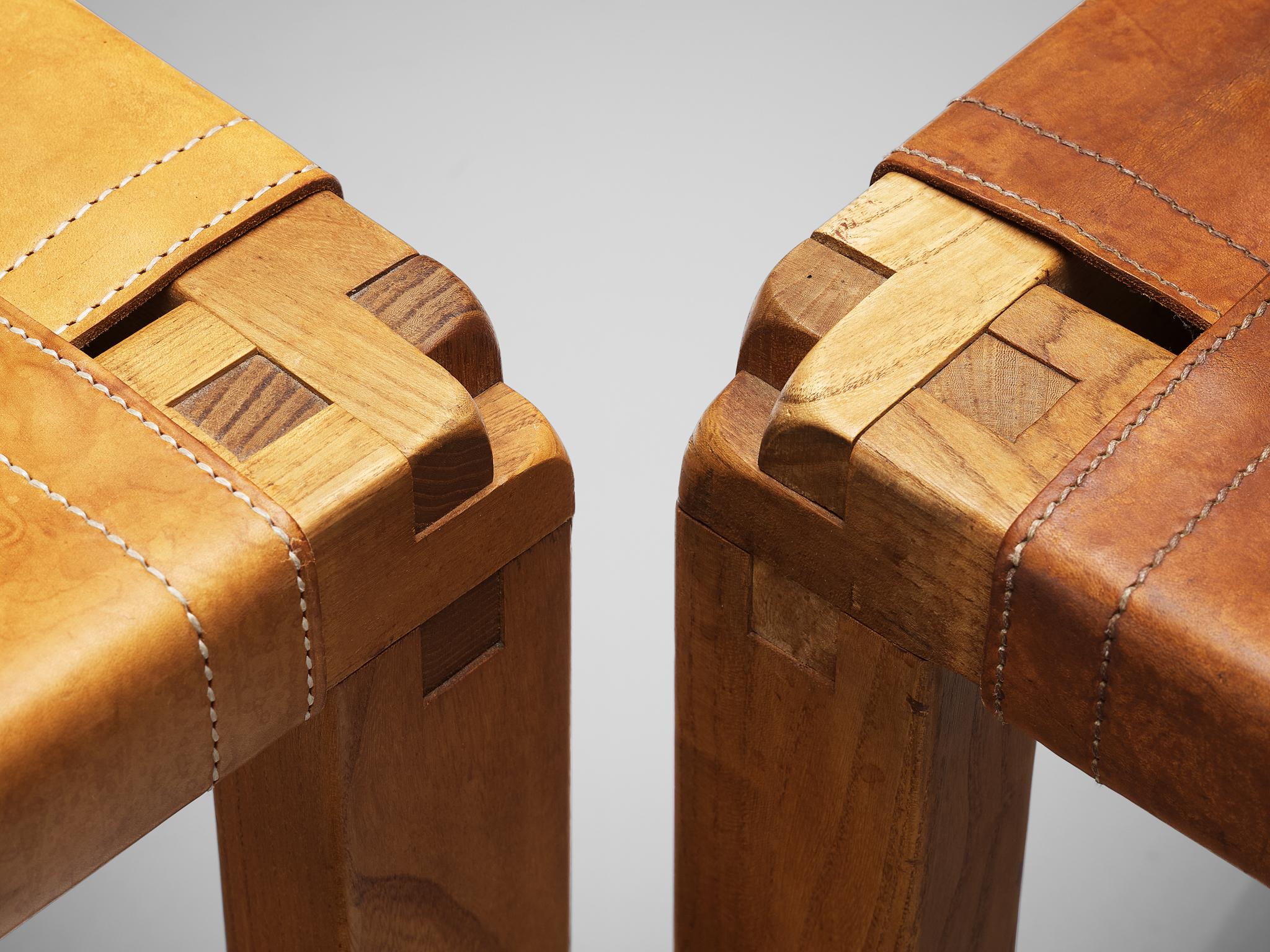 Pierre Chapo Rare Pair of Stools S11X in Elm and Cognac Leather In Good Condition In Waalwijk, NL