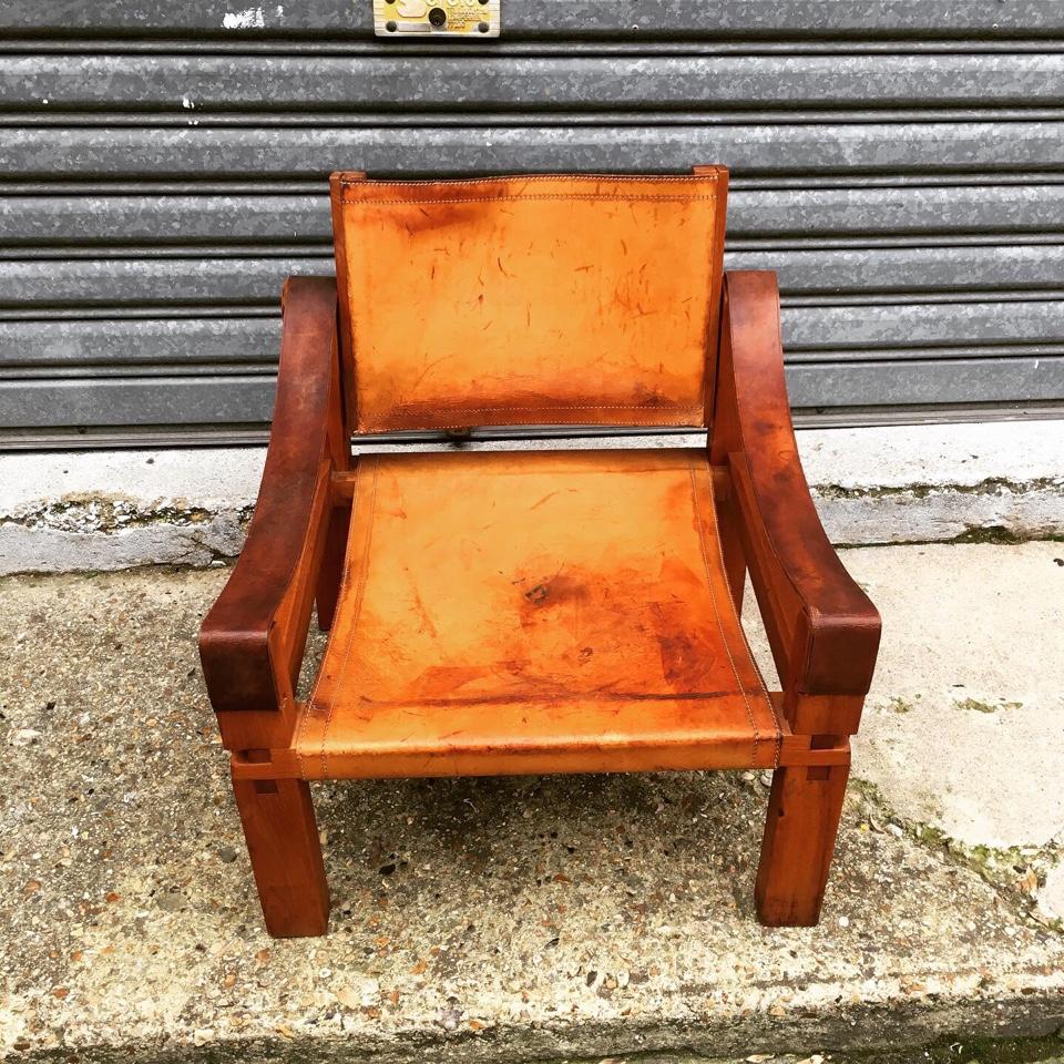 Pierre Chapo 's S10 Sahara Armchair in Cognac Patinated Leather, circa 1960 In Good Condition For Sale In Saint Ouen, Île-de-France