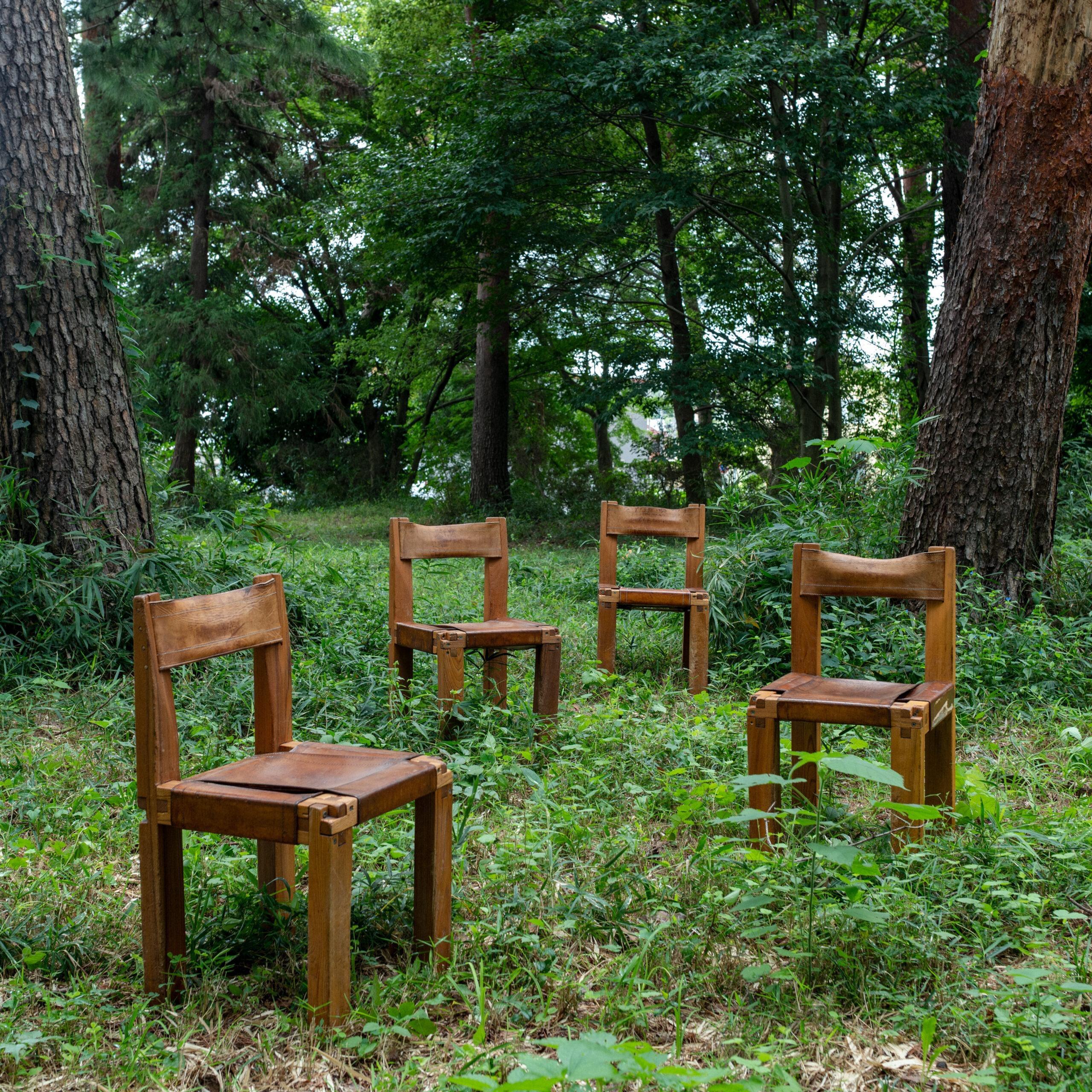 A set of four S11 chairs designed by Pierre Chapo, handcrafted in elm.
The S11 model reflects Chapo’s signature equilibrium between architectural precision and organic materiality.

Each chair features exposed joinery and a strong geometric