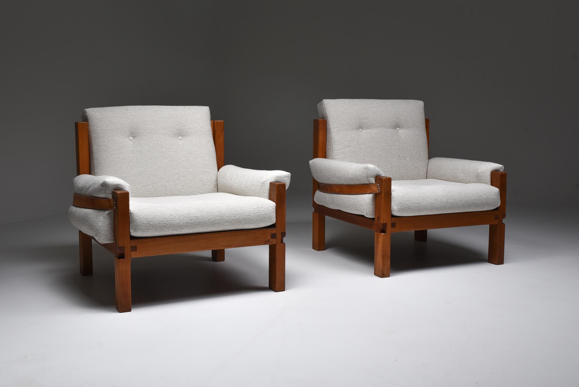 Pierre Chapo, armchairs, S15, Cognac leather, Elm, bouclé, France, ca. 1964

This set of two lounge chairs is designed by Pierre Chapo. These comfortable armchairs in solid elmwood cognac saddle leather adn bouclé are based on Chapo's 48 x 72