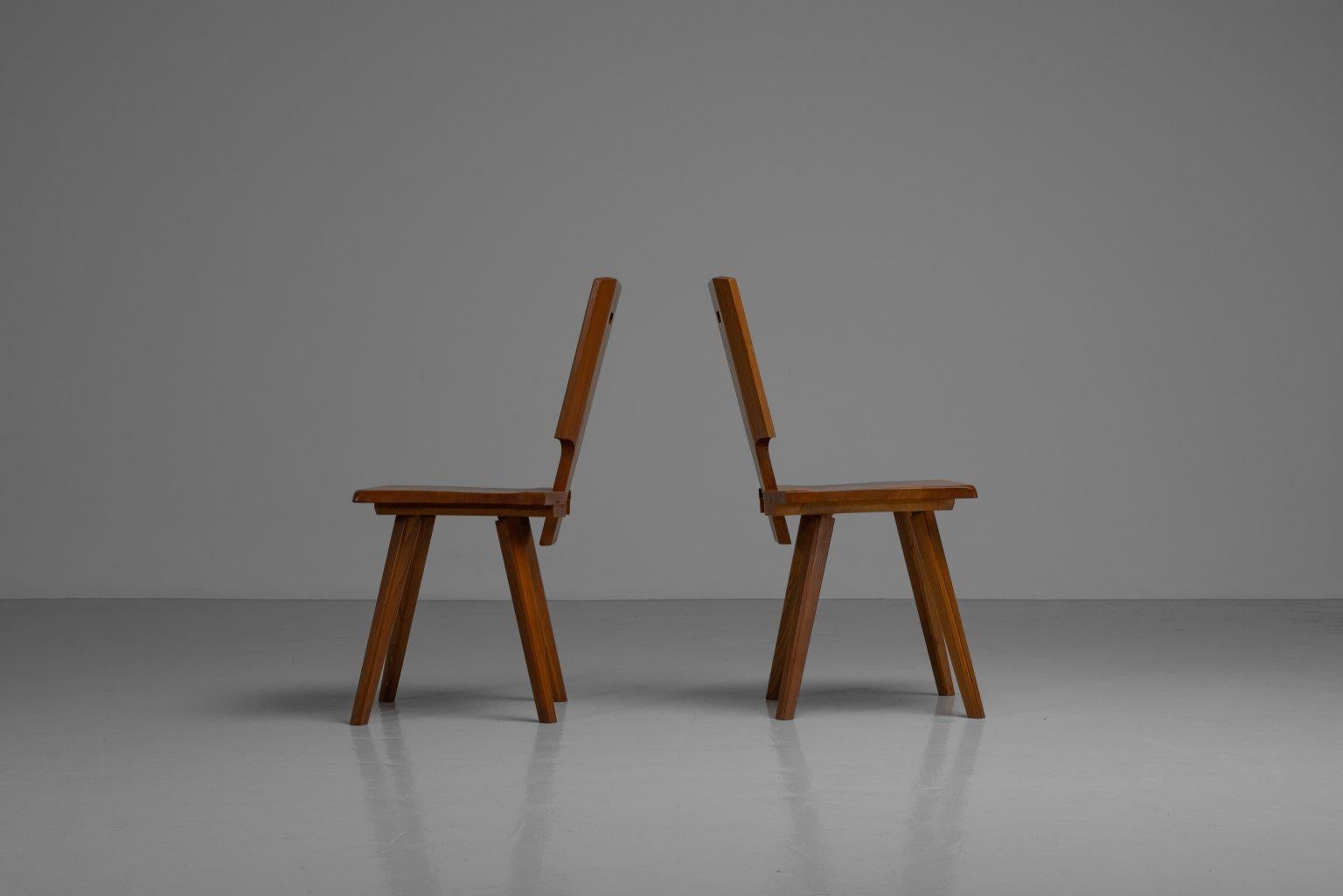 Pierre Chapo: S28-Stuhl aus Ulmenholz, Frankreich 1972 (Französisch) im Angebot