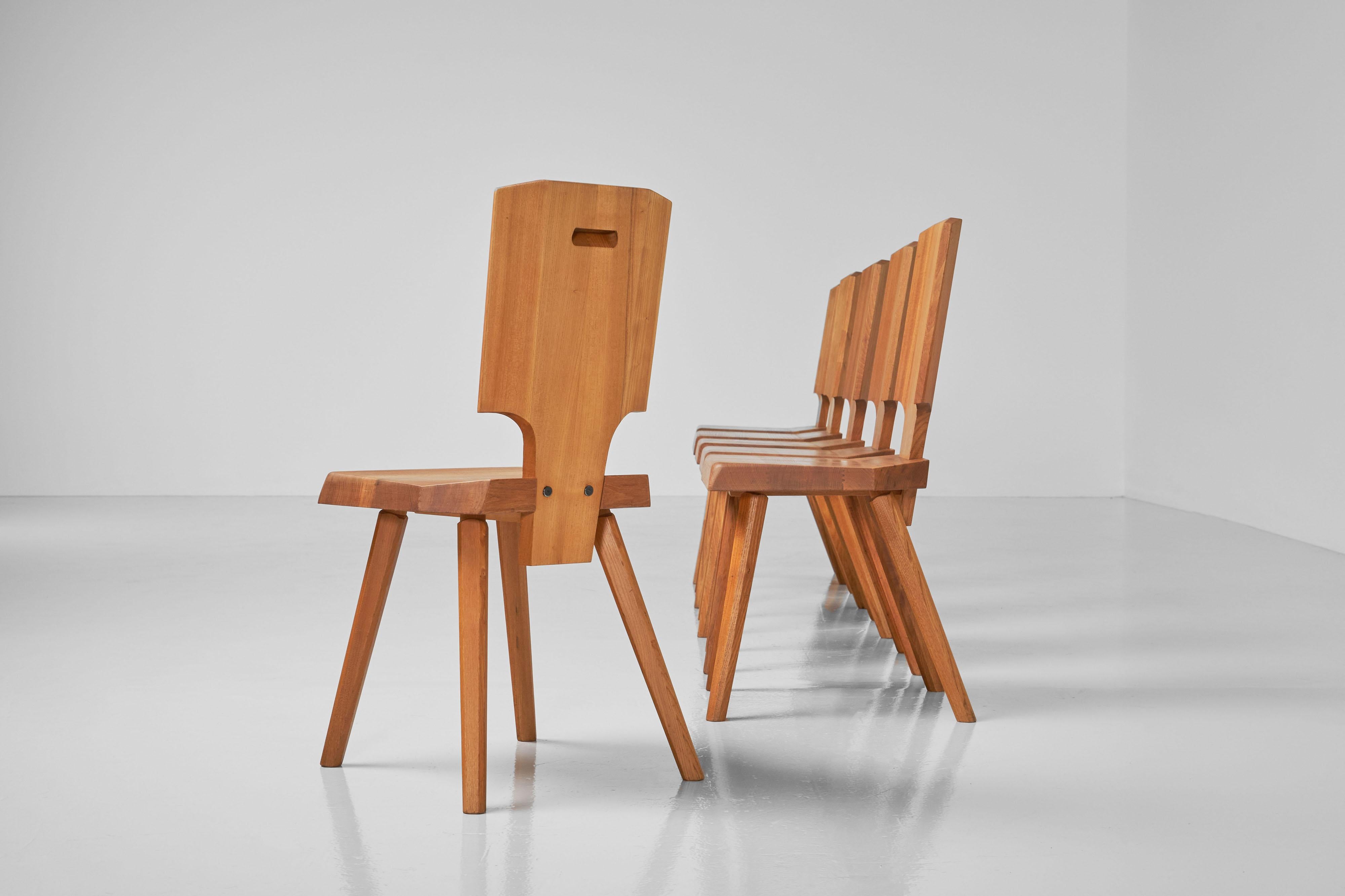 Pierre Chapo S28 chairs in solid elm France 1972 In Good Condition For Sale In Roosendaal, Noord Brabant