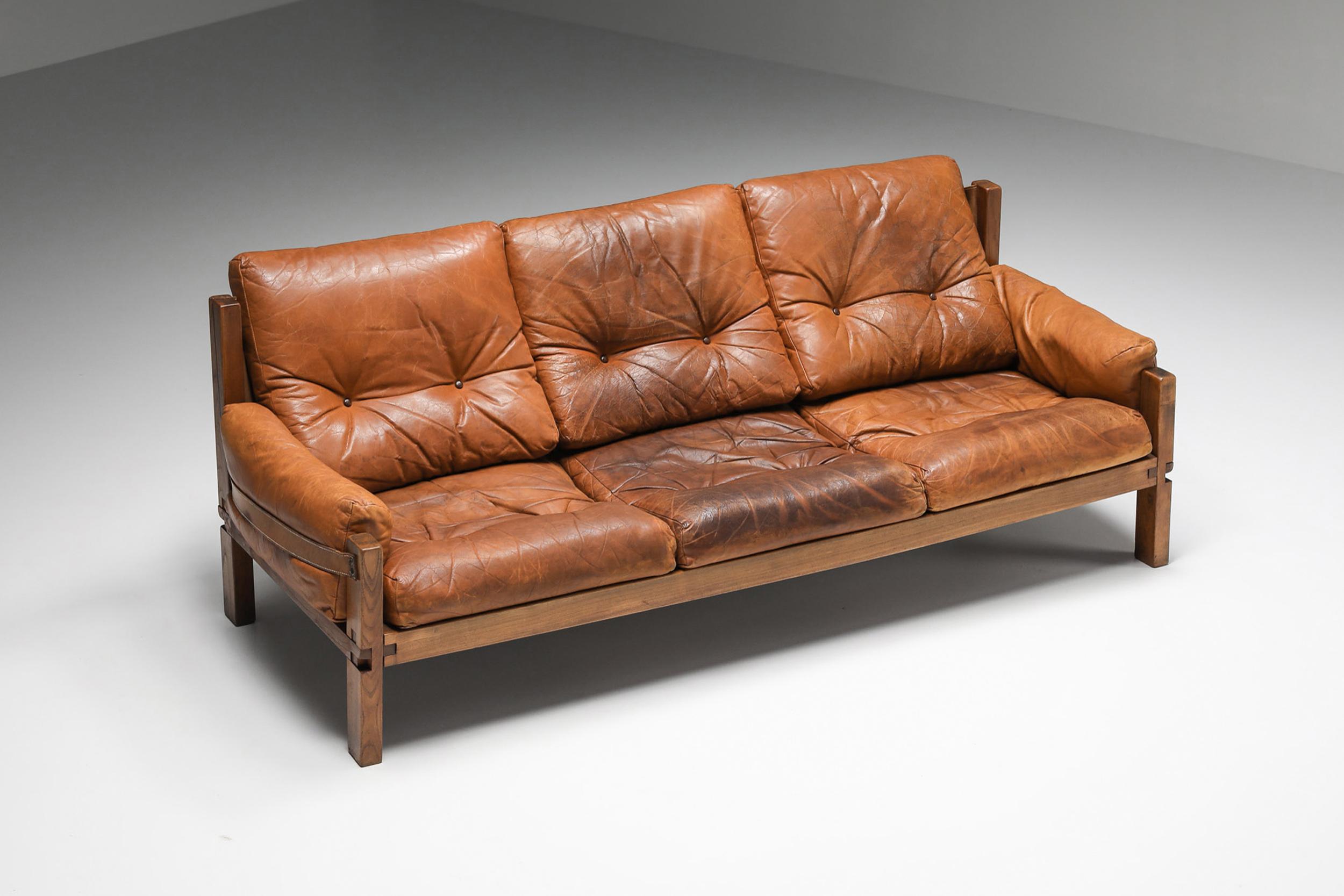 Pierre Chapo S32 Elm & Leather Sofa, inspired by Charlotte Perriand, French In Excellent Condition In Antwerp, BE