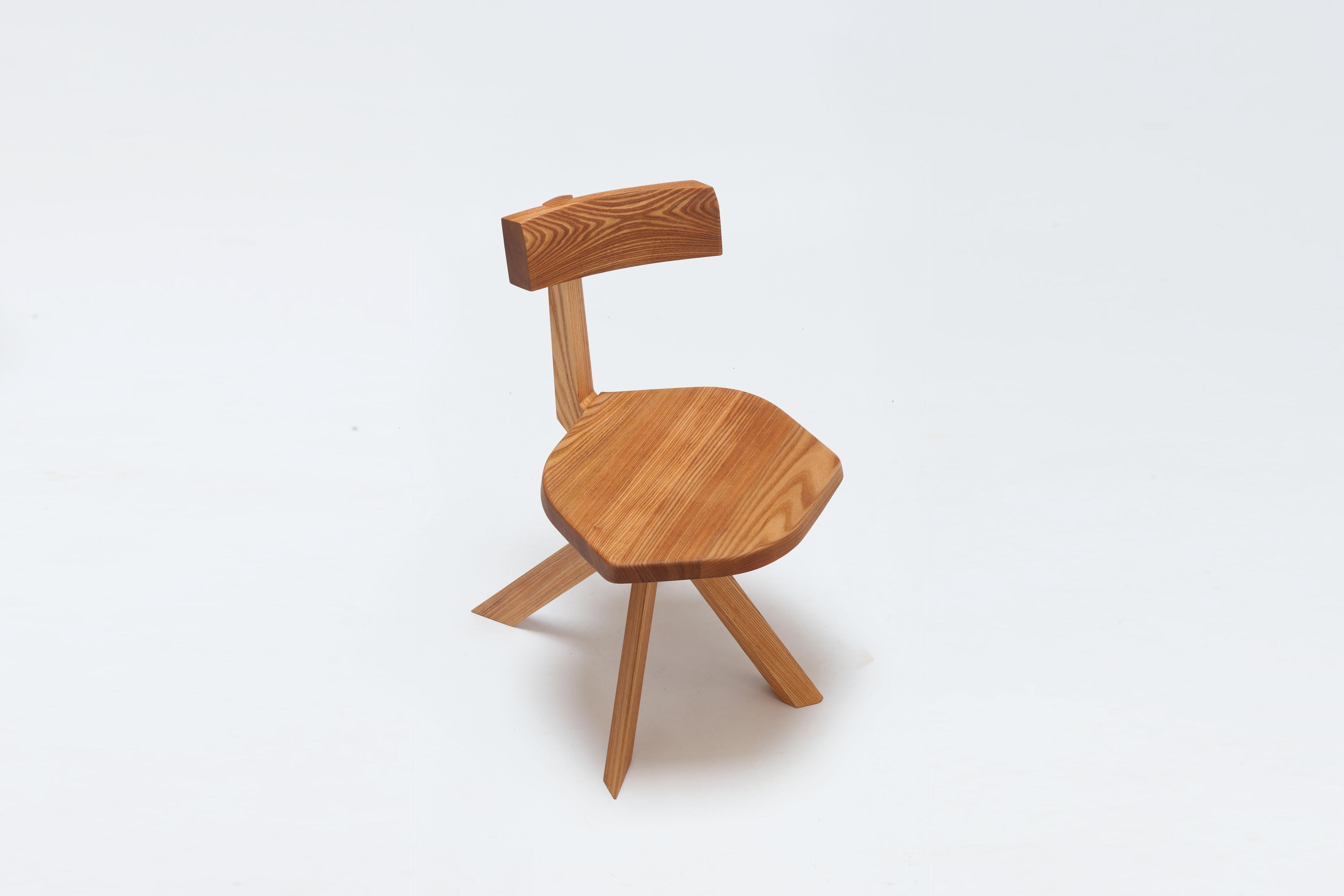 Chaise S34 de Pierre Chapo en orme massif  -- ' Expédition à partir du stock ' en vente 1
